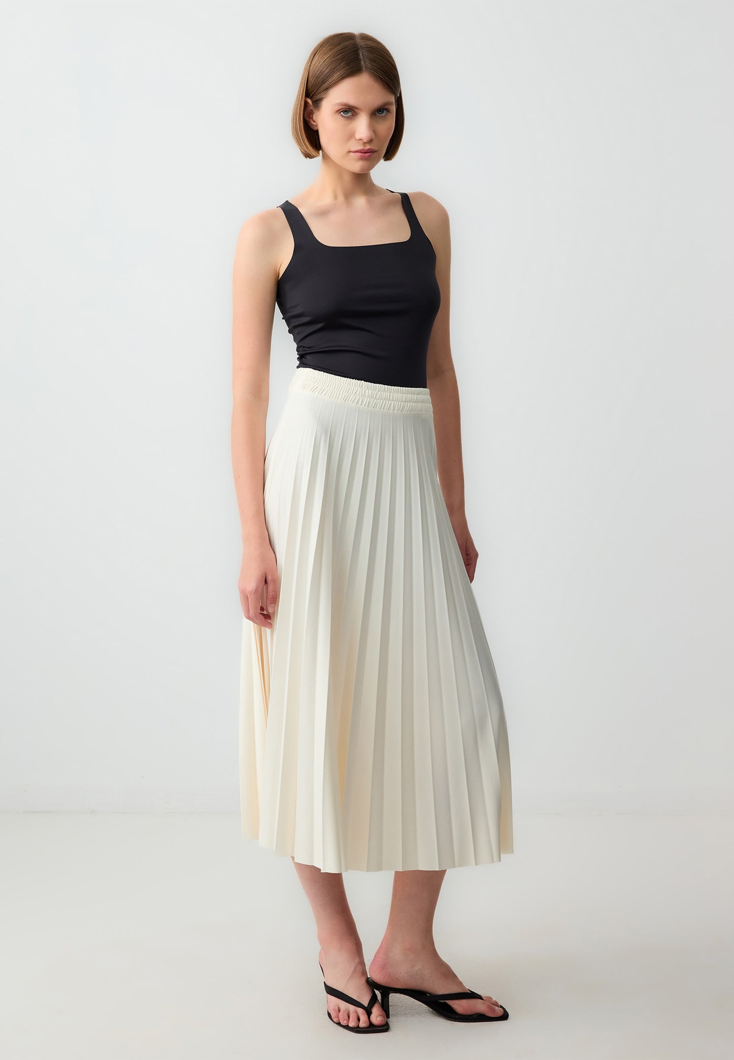 Regular Waist Elastic Pleated Knitted Midi Skirt