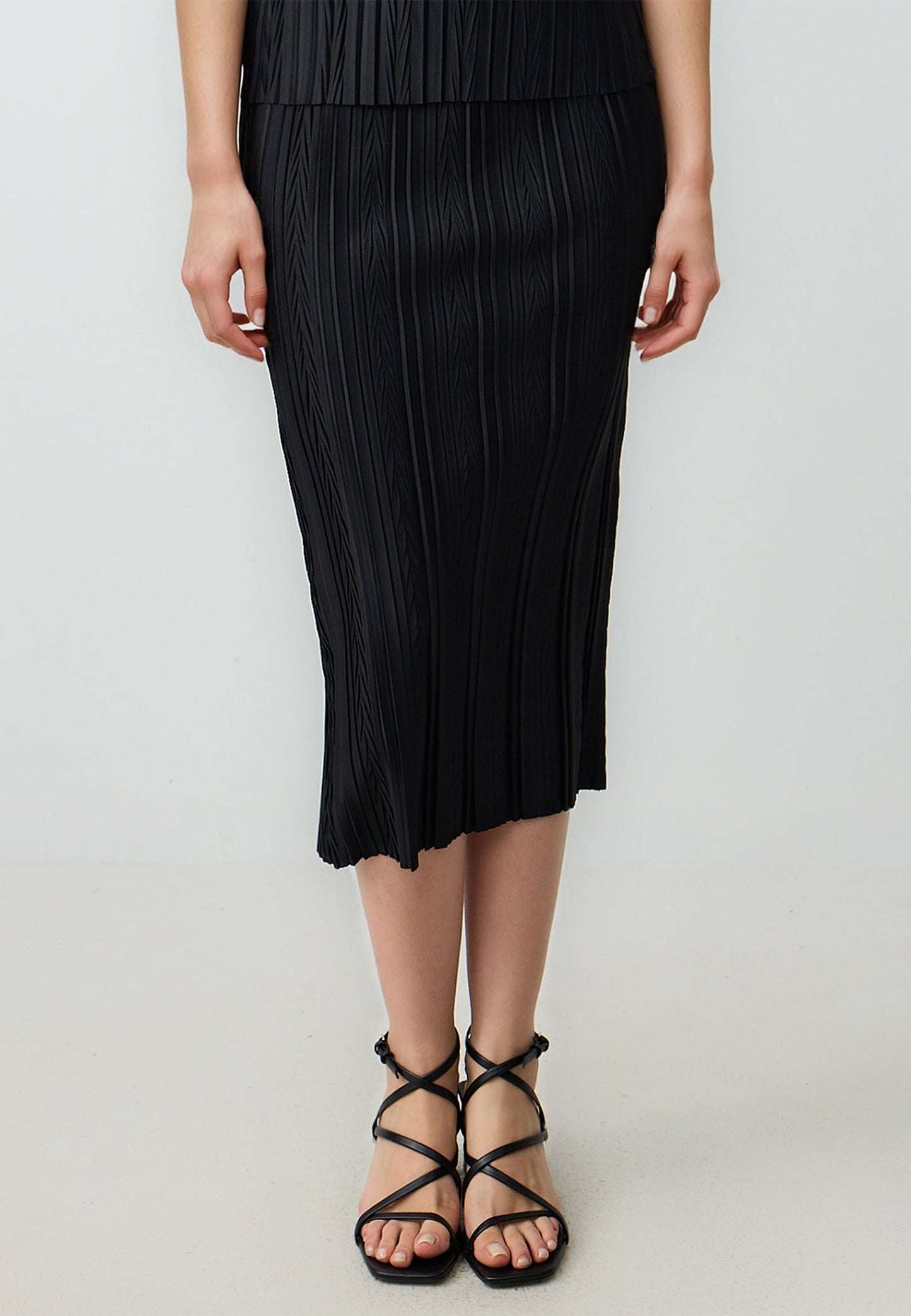 Straight Cut Regular Waist Pleated Knitted Midi Skirt