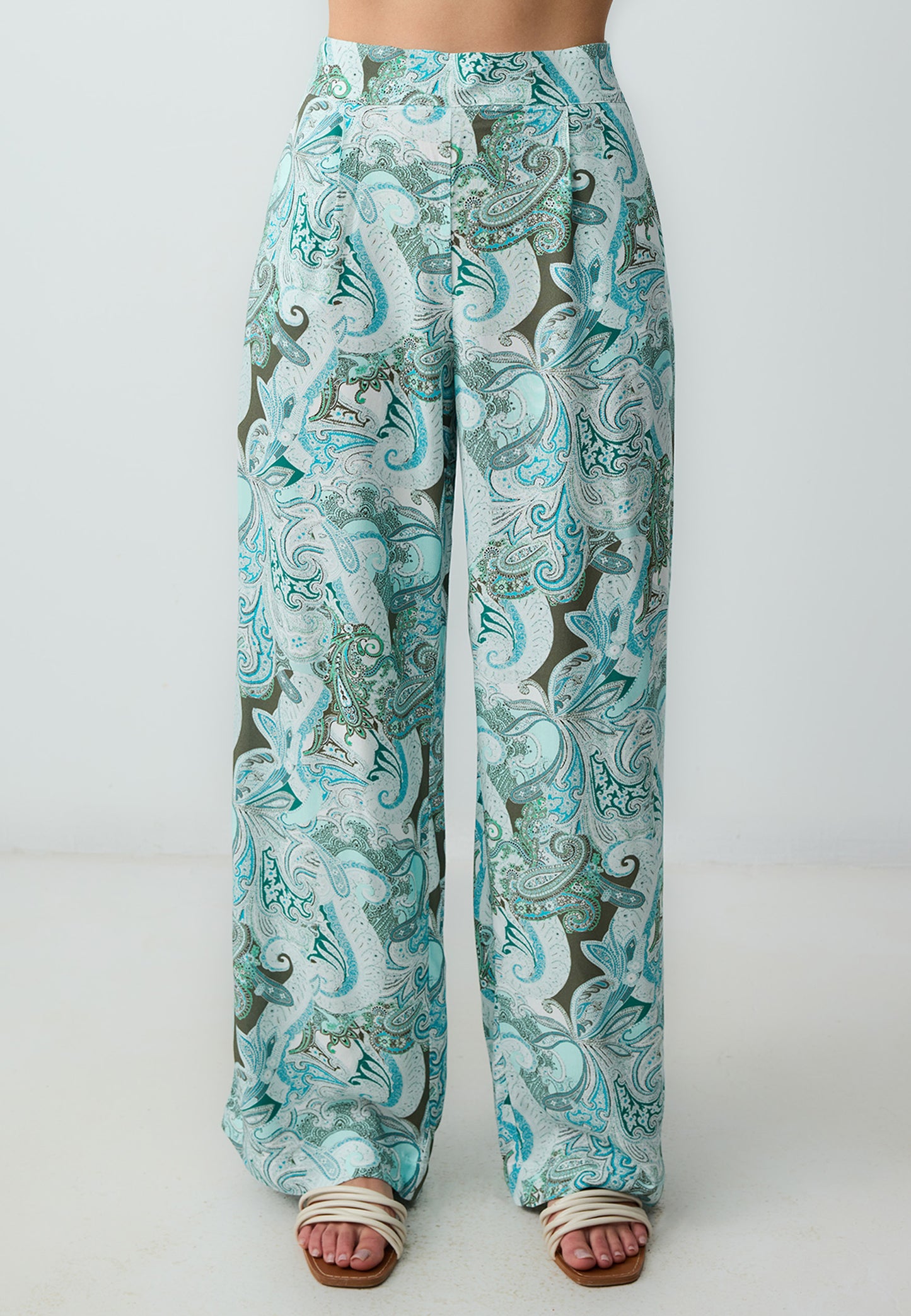 Regular Waist Wide Leg Patterned Woven Trousers