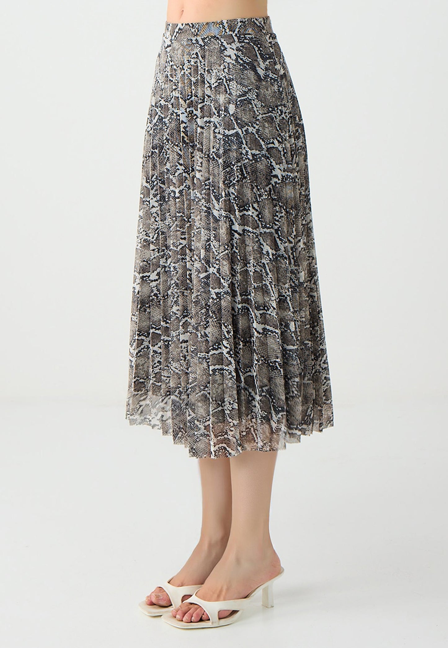 High Waist Pleated Relaxed Fit Midi Skirt