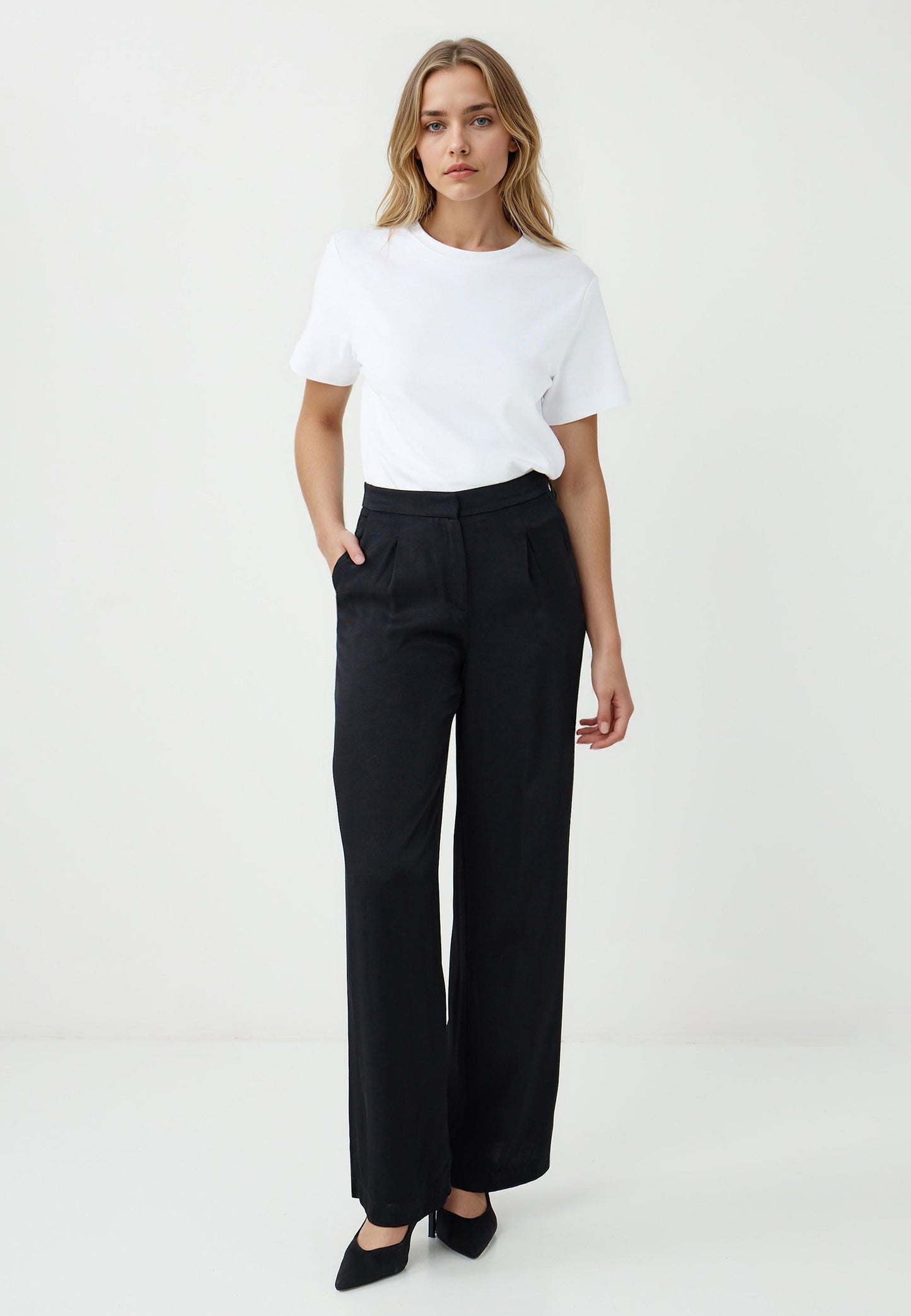 Regular Waist Wide Leg Straight Cut Woven Trousers
