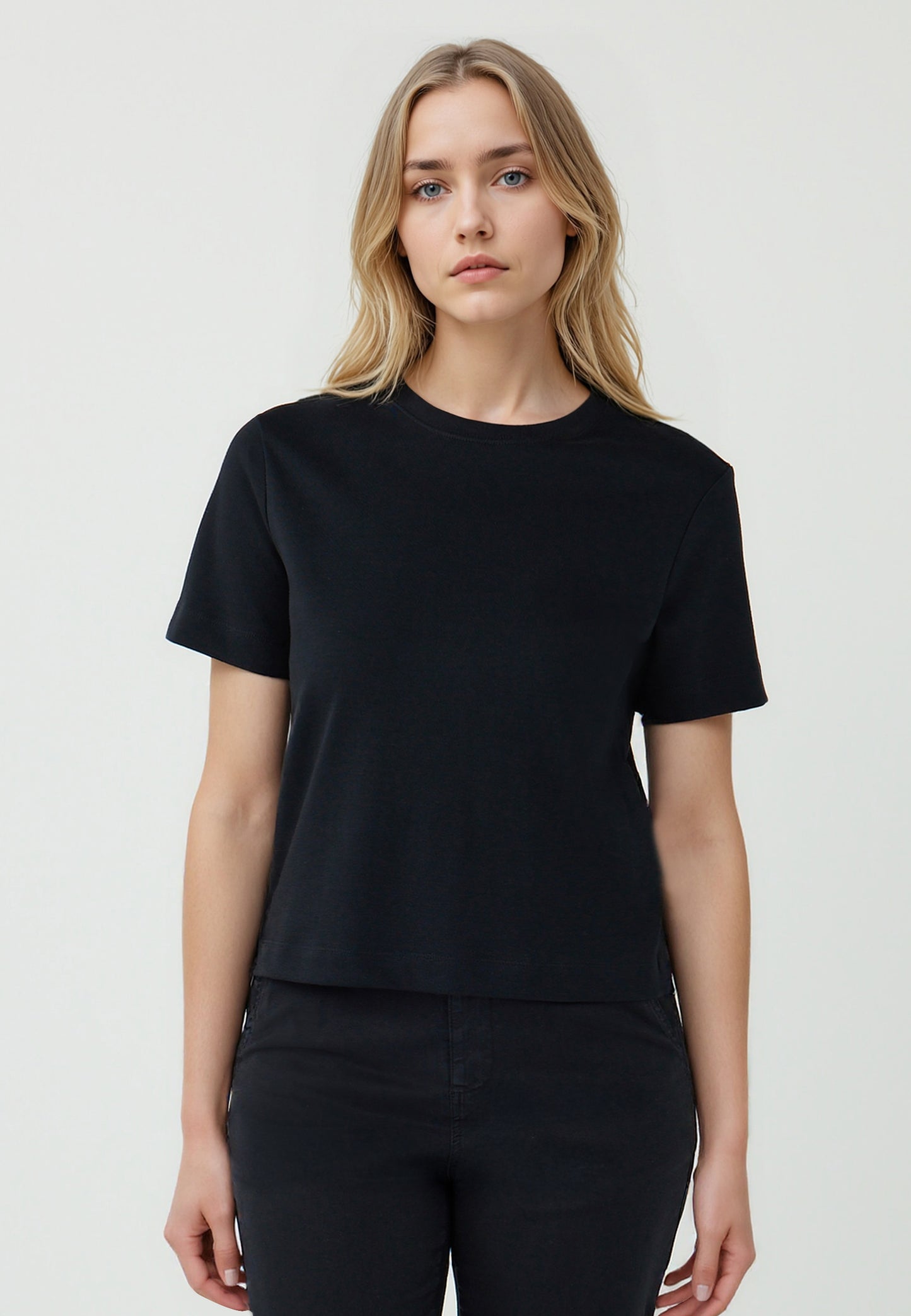 Regular Fit Crew Neck Knitted Black T-shirt