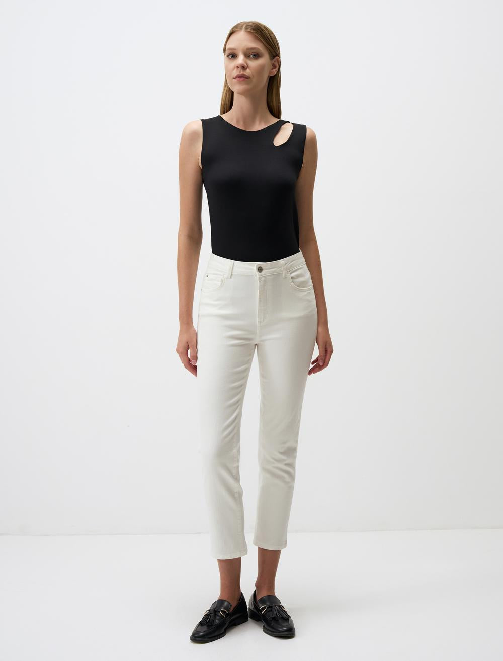 Asymmetric Neck Slim Fit Knitted Tank Top