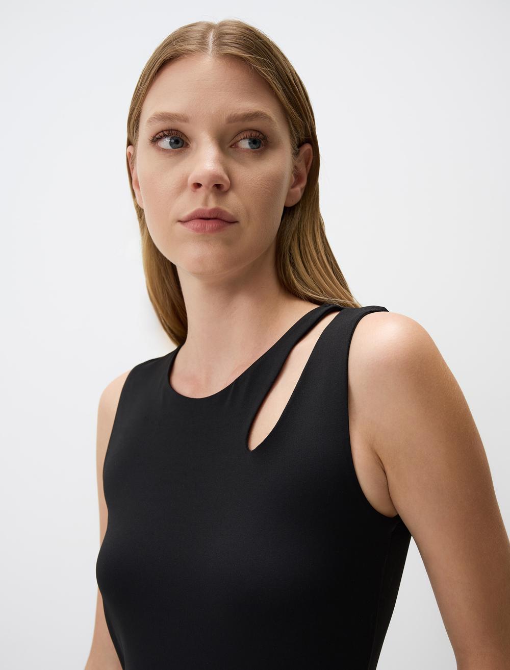 Asymmetric Neck Slim Fit Knitted Tank Top