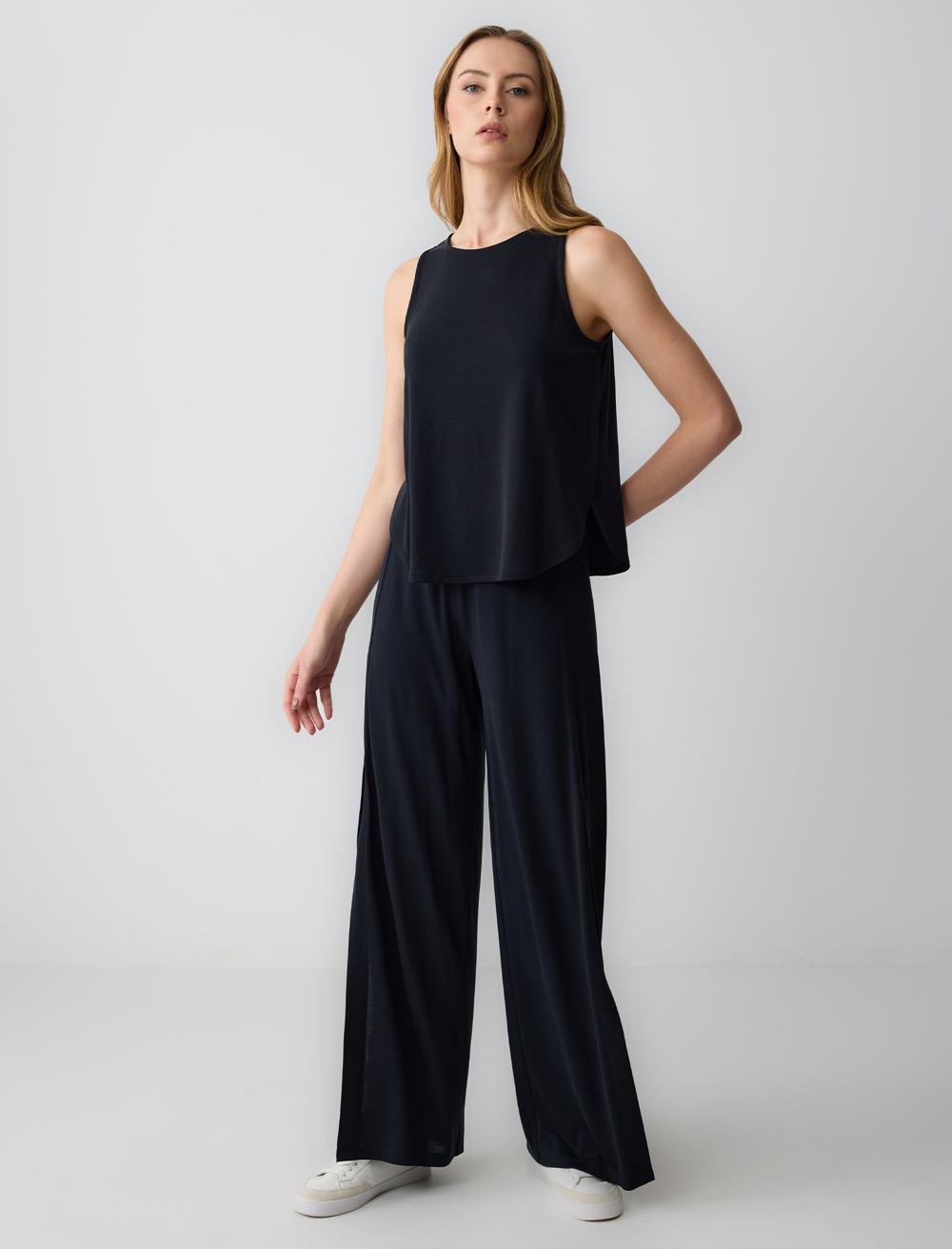 Relaxed Fit Round Neck Knitted Tank Top