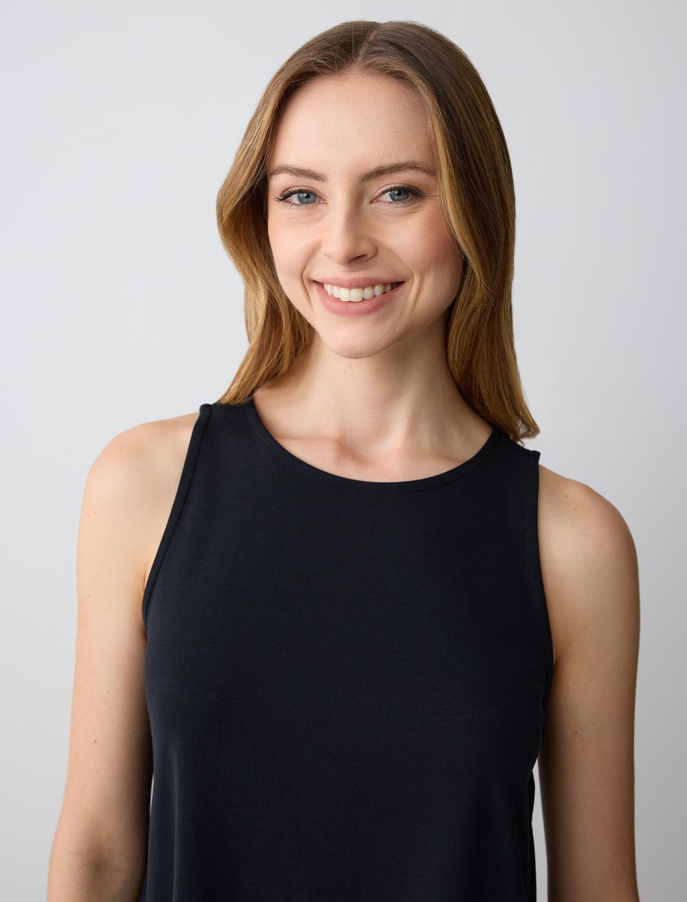 Relaxed Fit Round Neck Knitted Tank Top