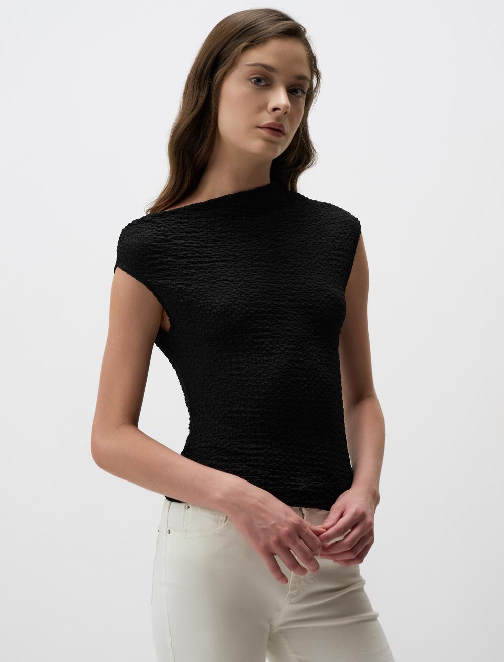 Asymmetric Neckline Slim Fit Sleeveless Knitted Blouse