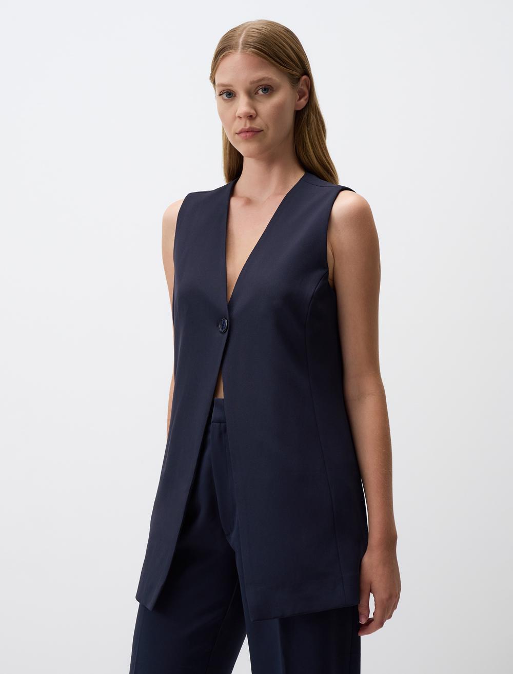 Button Detailed V-Neck Sleeveless Vest