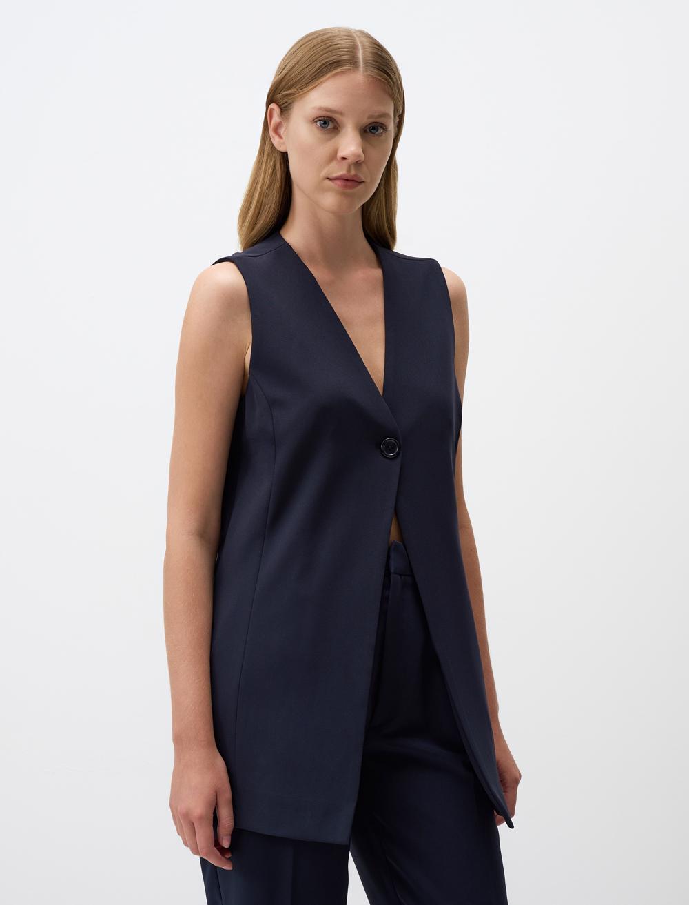 Button Detailed V-Neck Sleeveless Vest