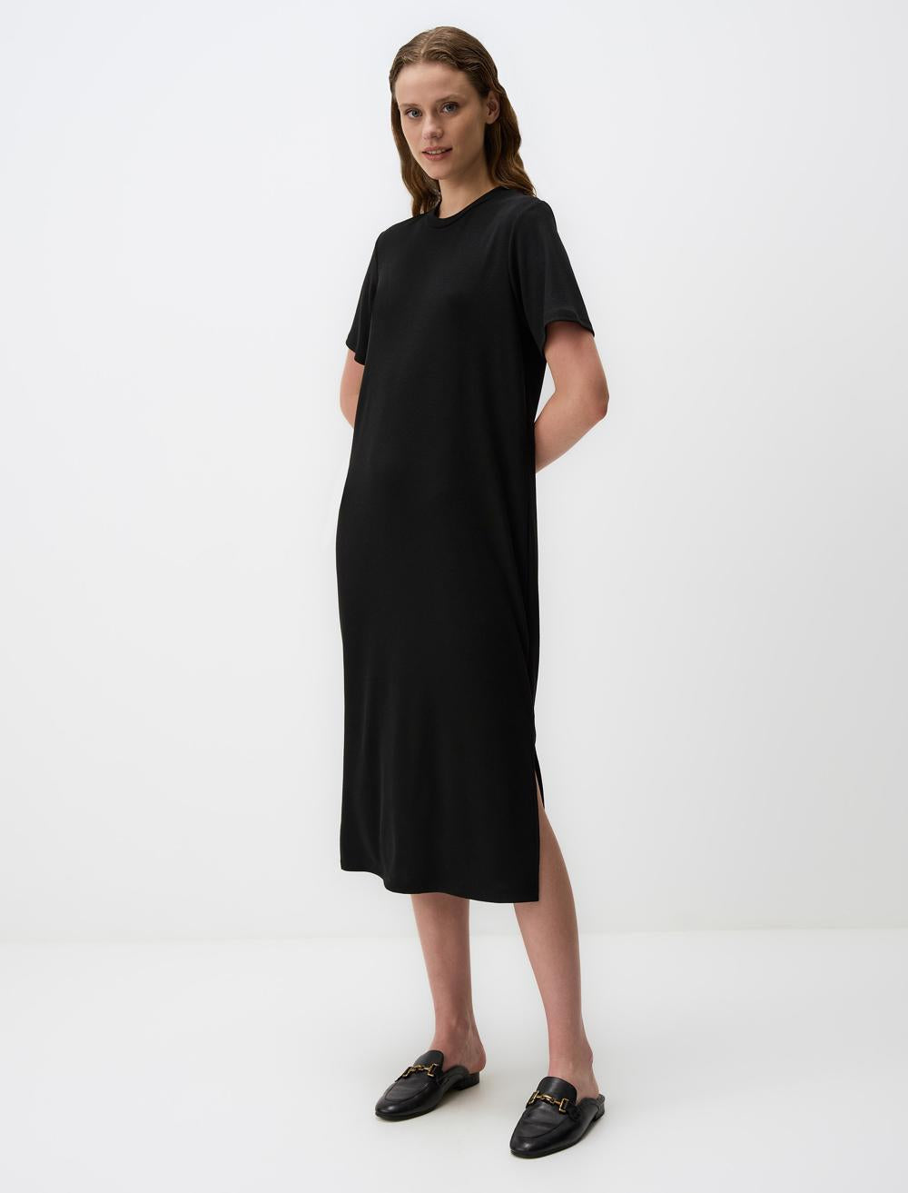 Straight Fit Crew Neck Short Sleeved Dress