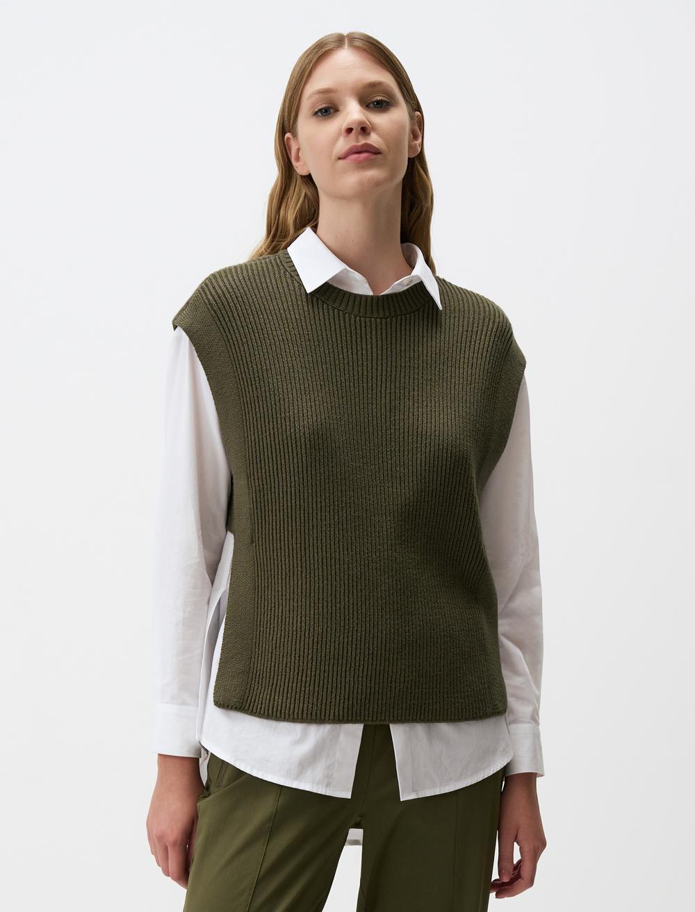 Crew Neck Tie Knit Sweater