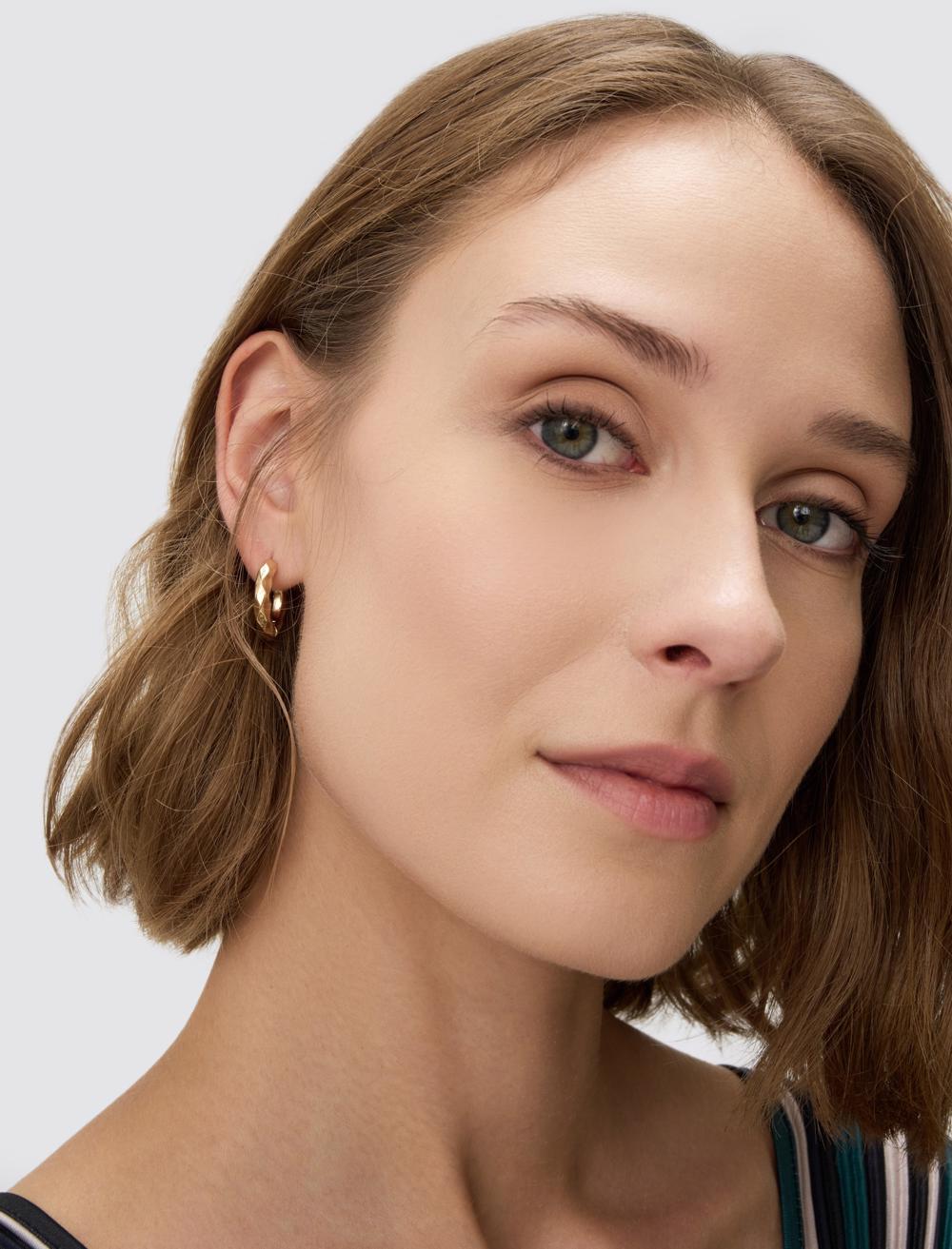 Oval Surface Clip Earrings