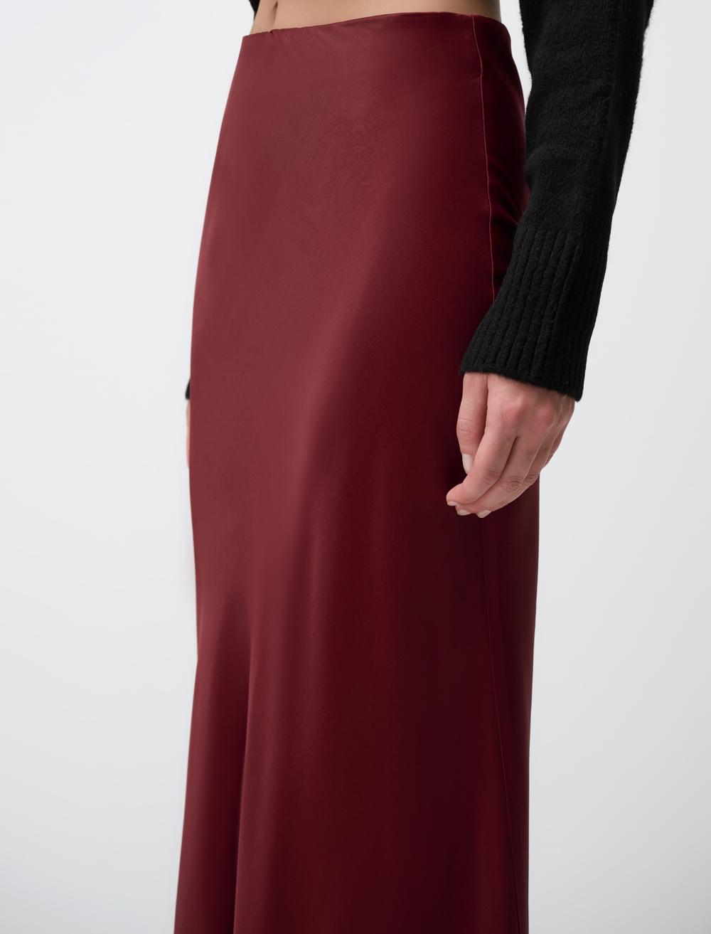 Regular Waist Slim Fit Long Skirt