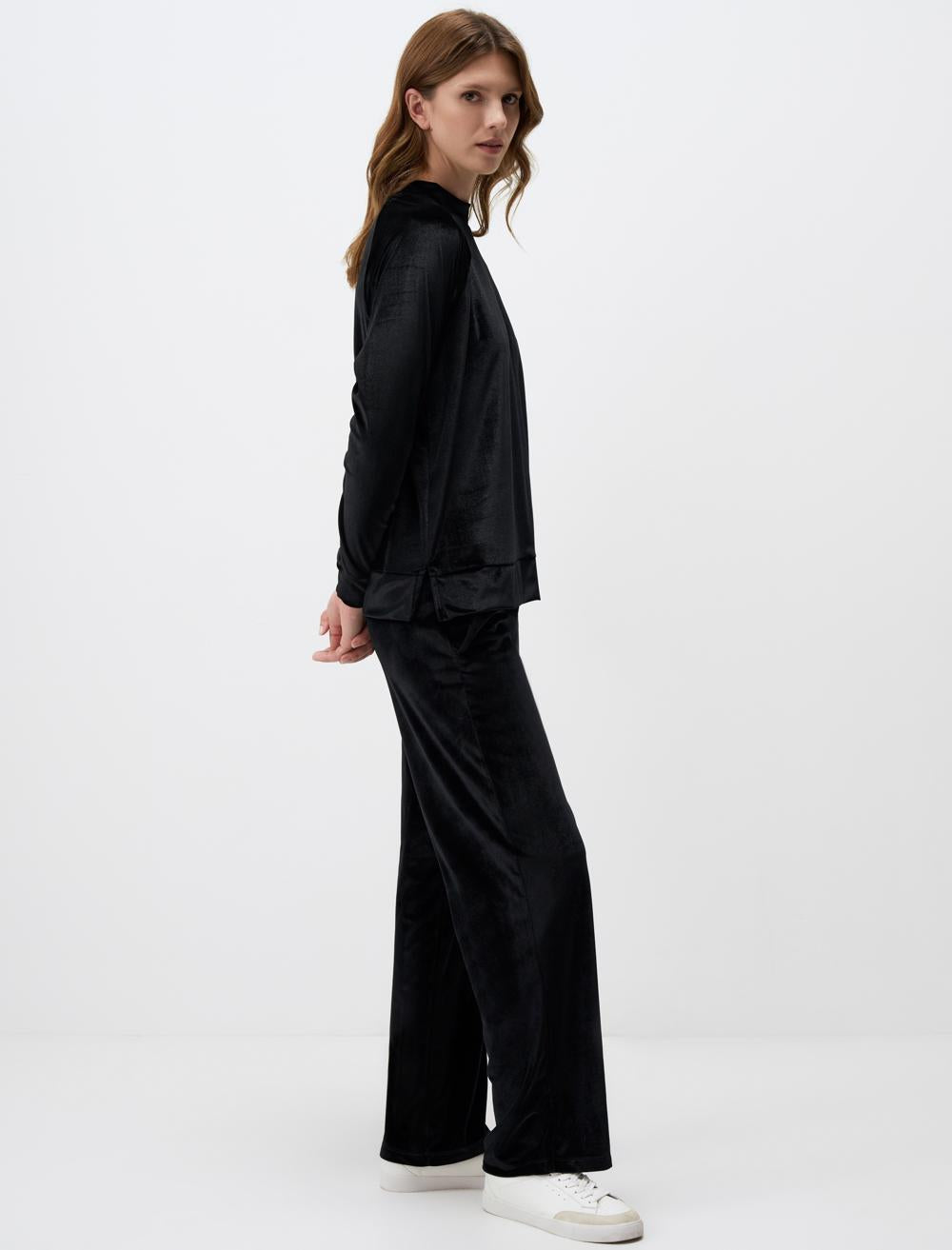 High Waist Relaxed Fit Wide Leg Velvet Pants