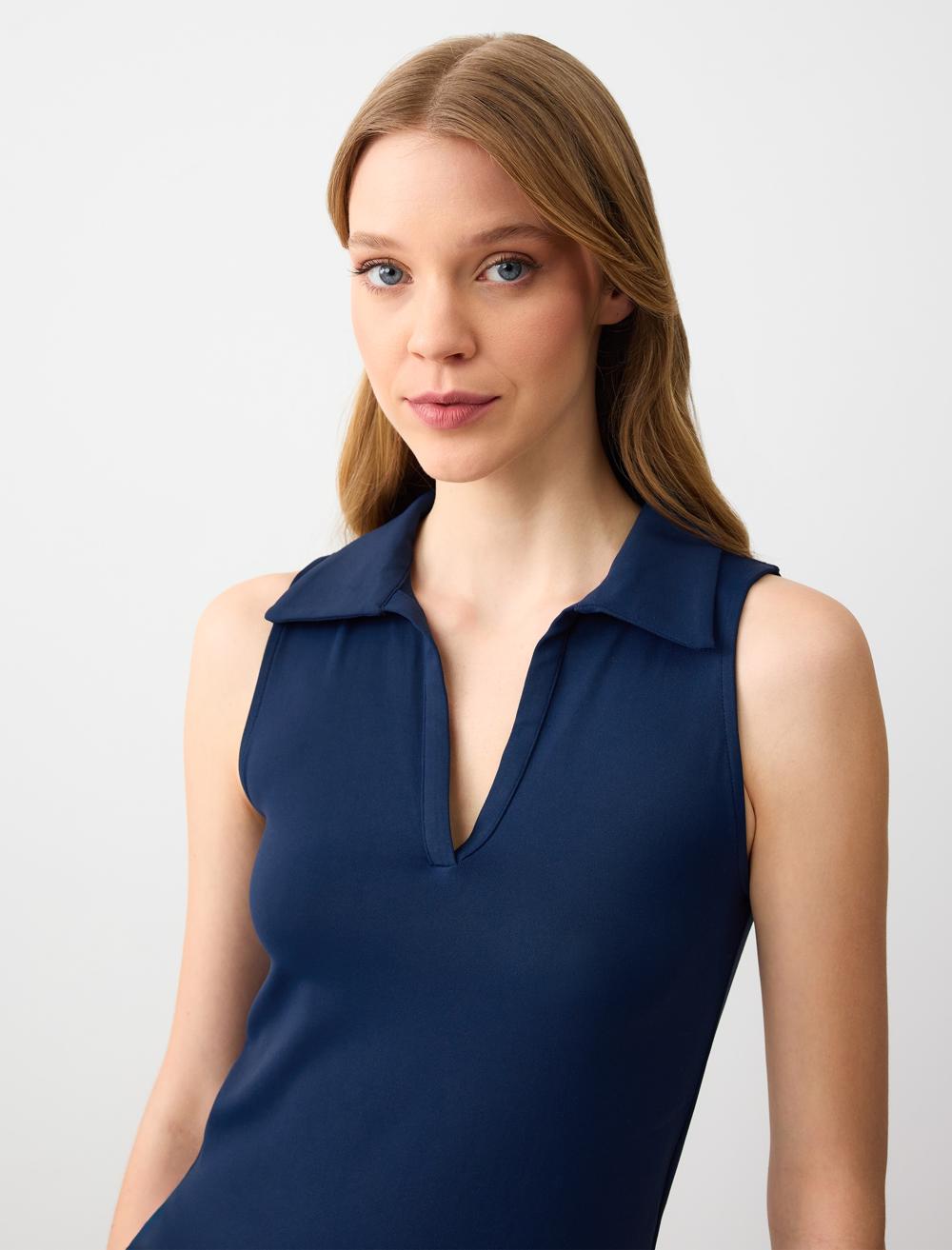 Polo Collar Slim Fit Sleeveless Knitted Blouse