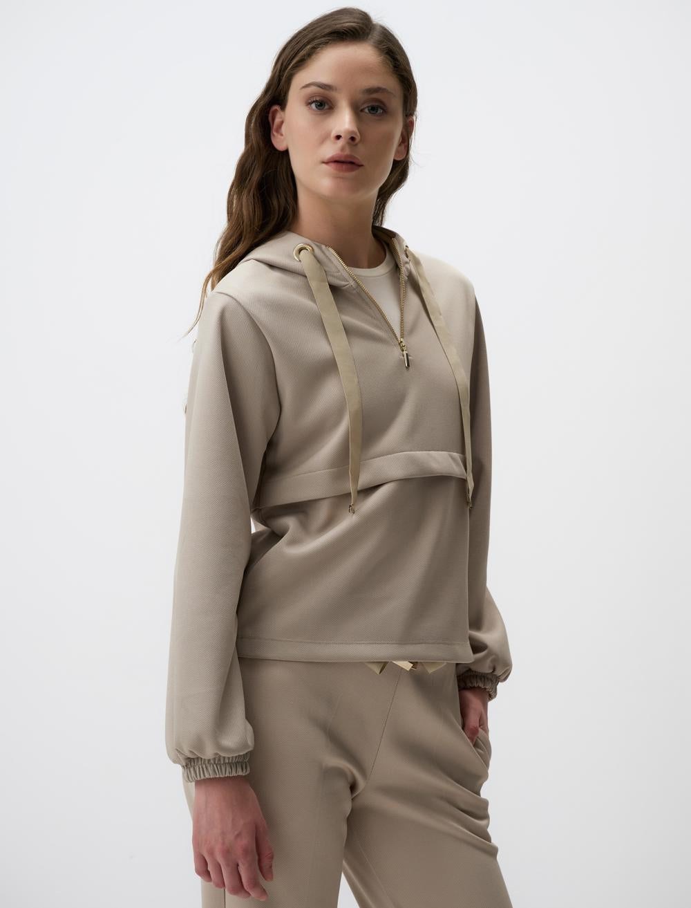 Long Sleeve Hooded Sweatshirt with Zipper Detail