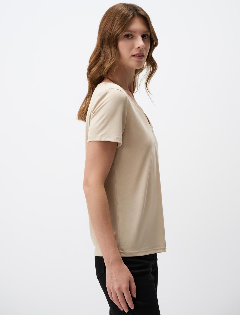 V-Neck Short Sleeve Basic T-Shirt