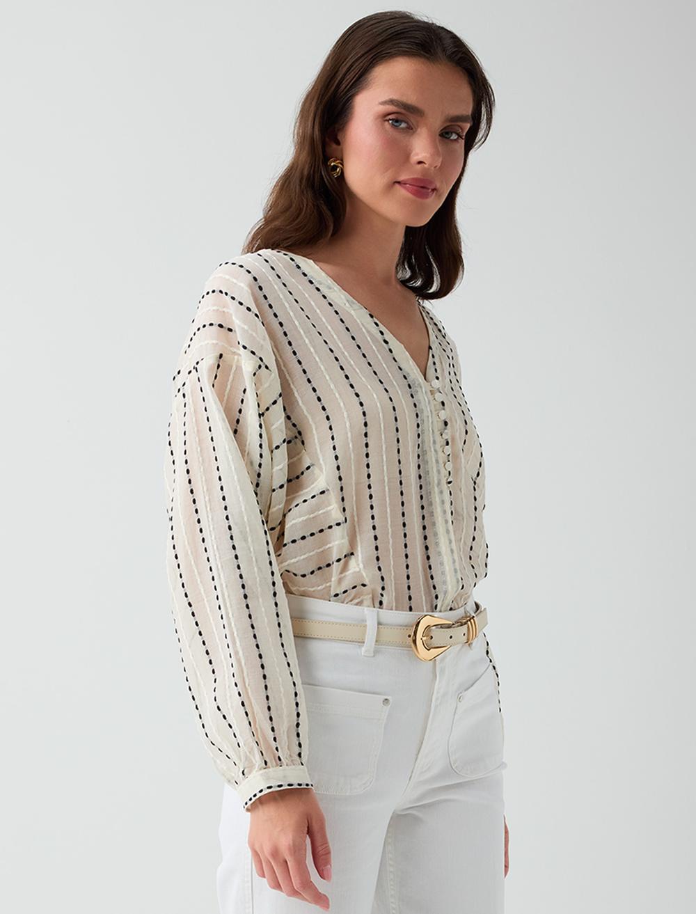 Loose Fit V-neck Long Sleeve Shirt - White - 6SW087263106