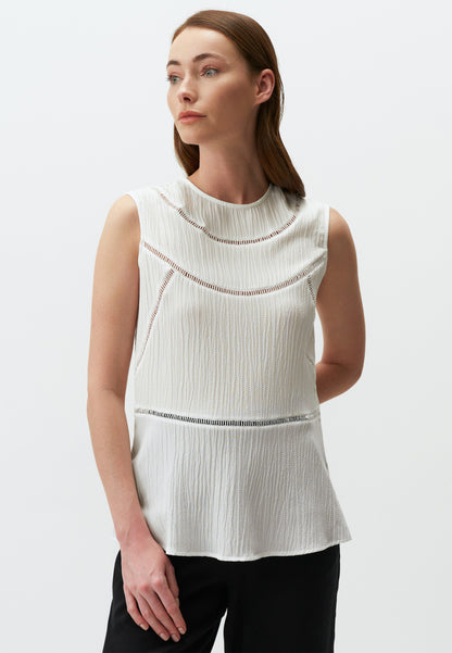 Crew Neck Sleeveless Detailed Blouse