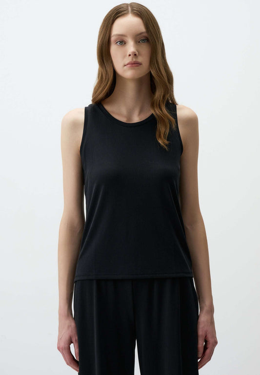 U Neck Sleeveless Basic Knitted Tank Top