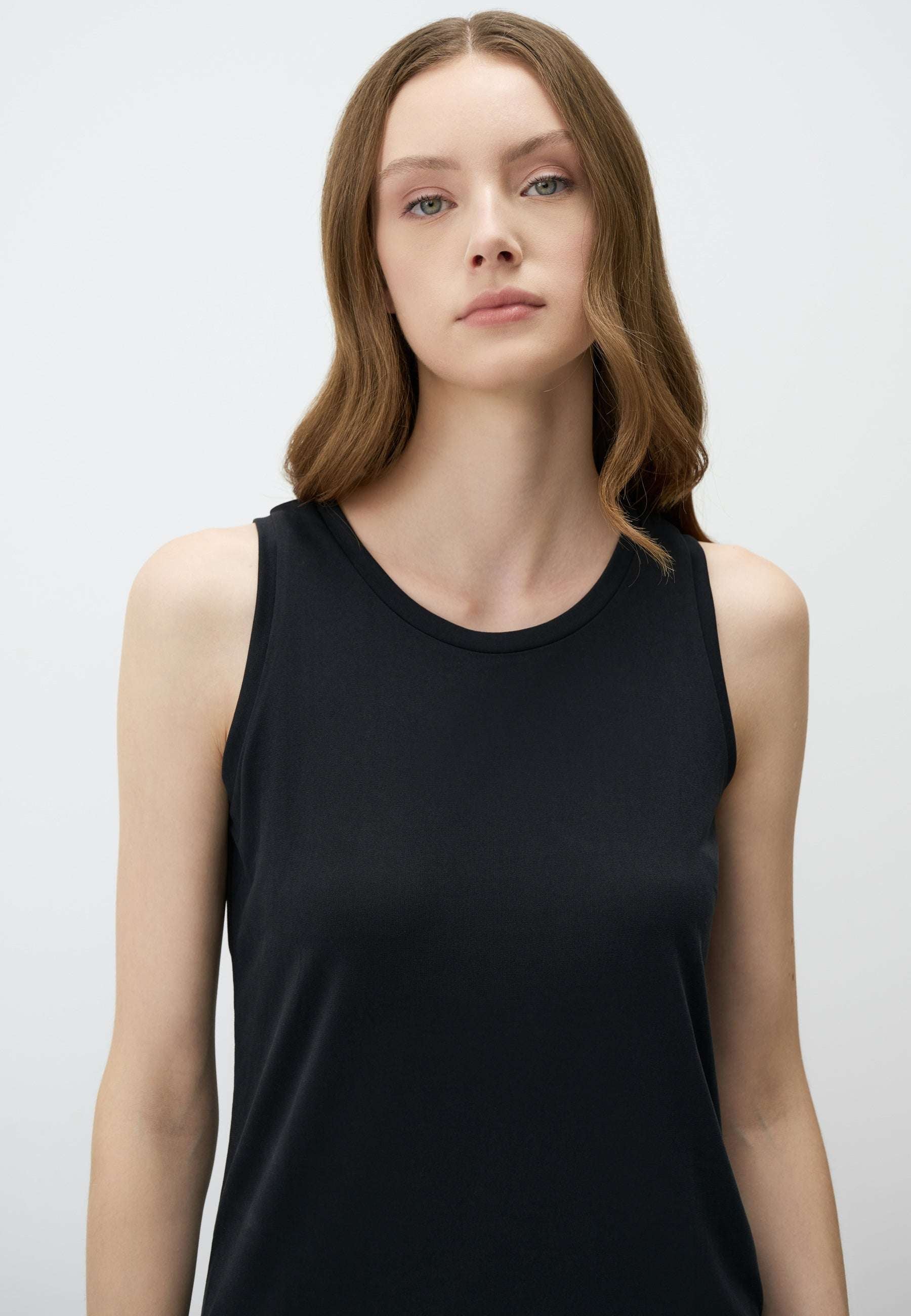 U Neck Sleeveless Basic Knitted Tank Top