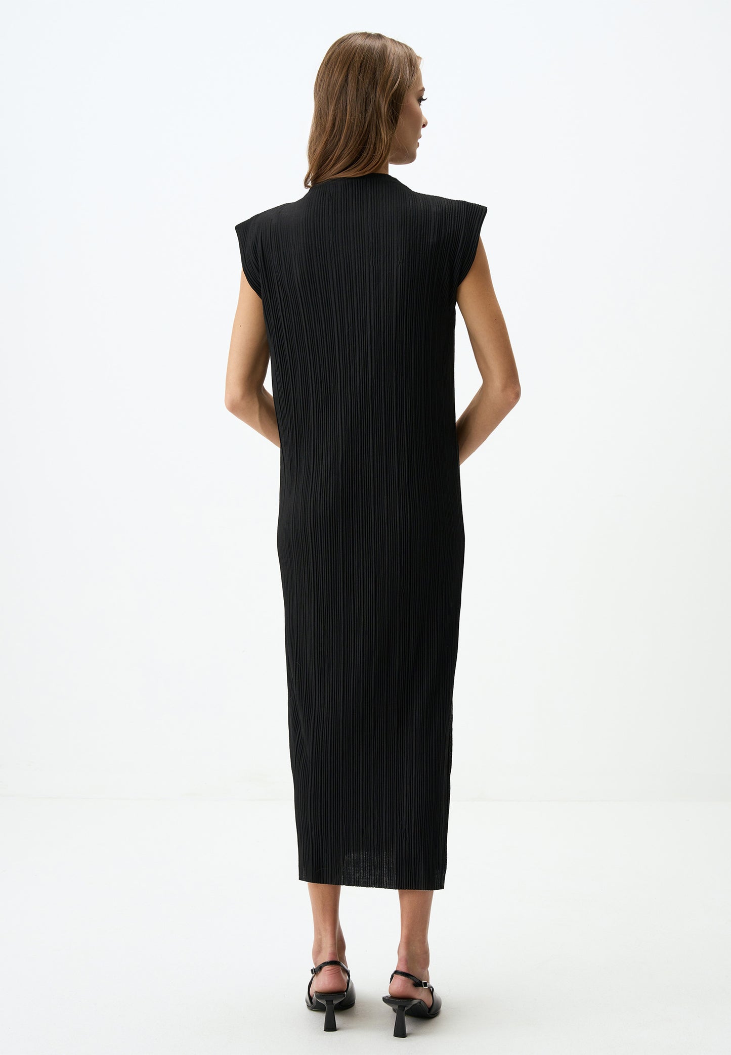 Classic Black Midi Dress with Sleeveless Design