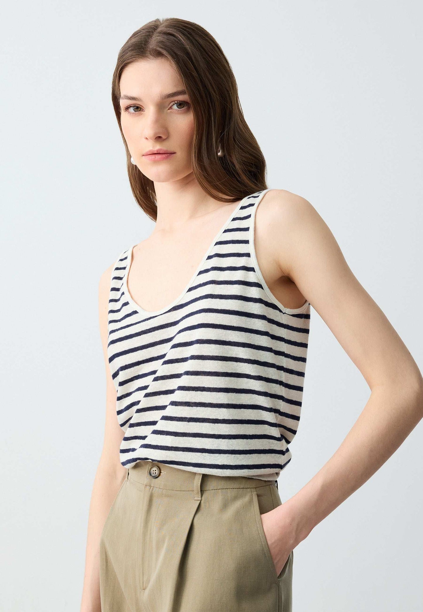 Relaxed Fit U-Neck Line Patterned Linen Tank Top