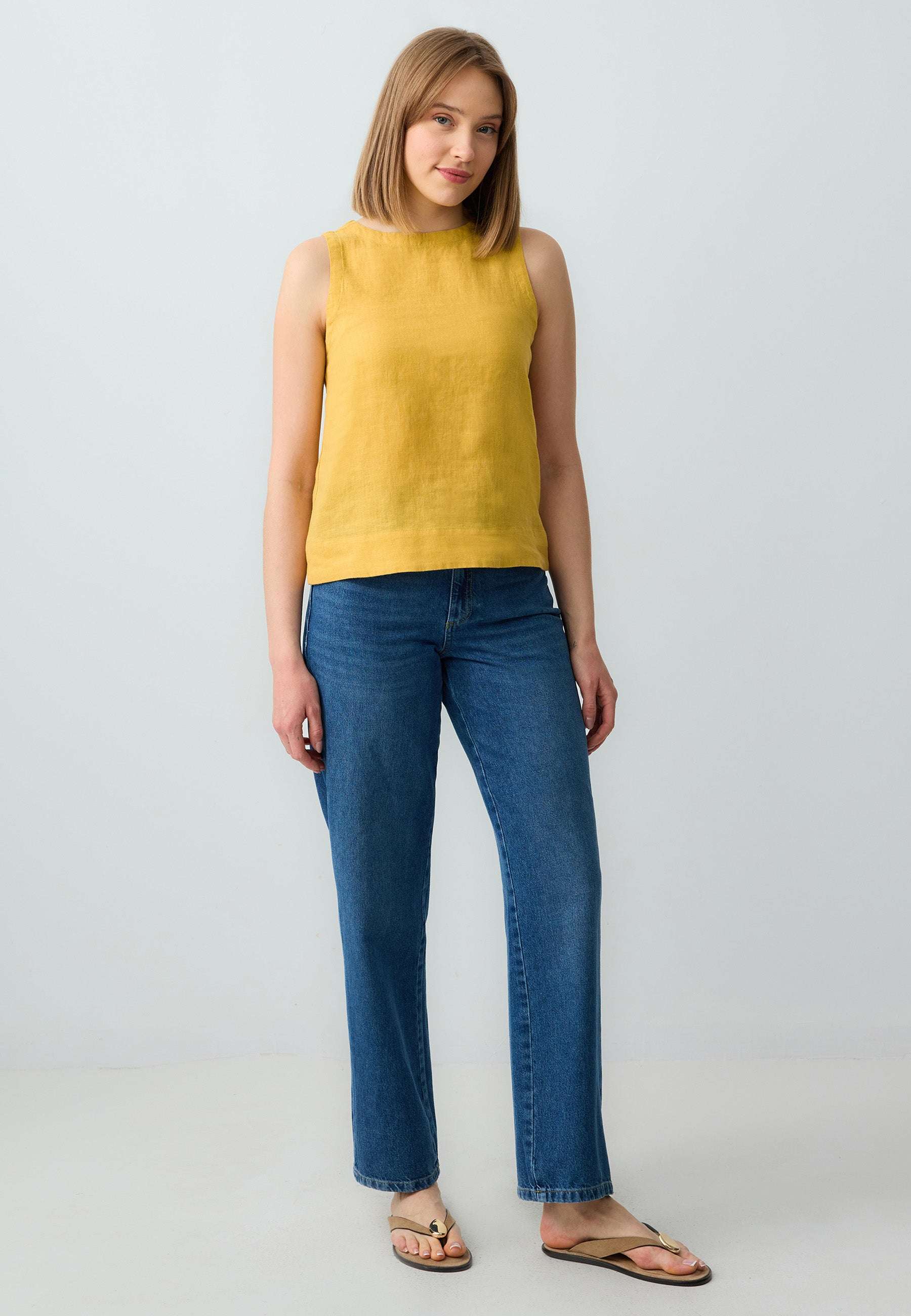 Round Neck Sleeveless Woven Linen Blouse