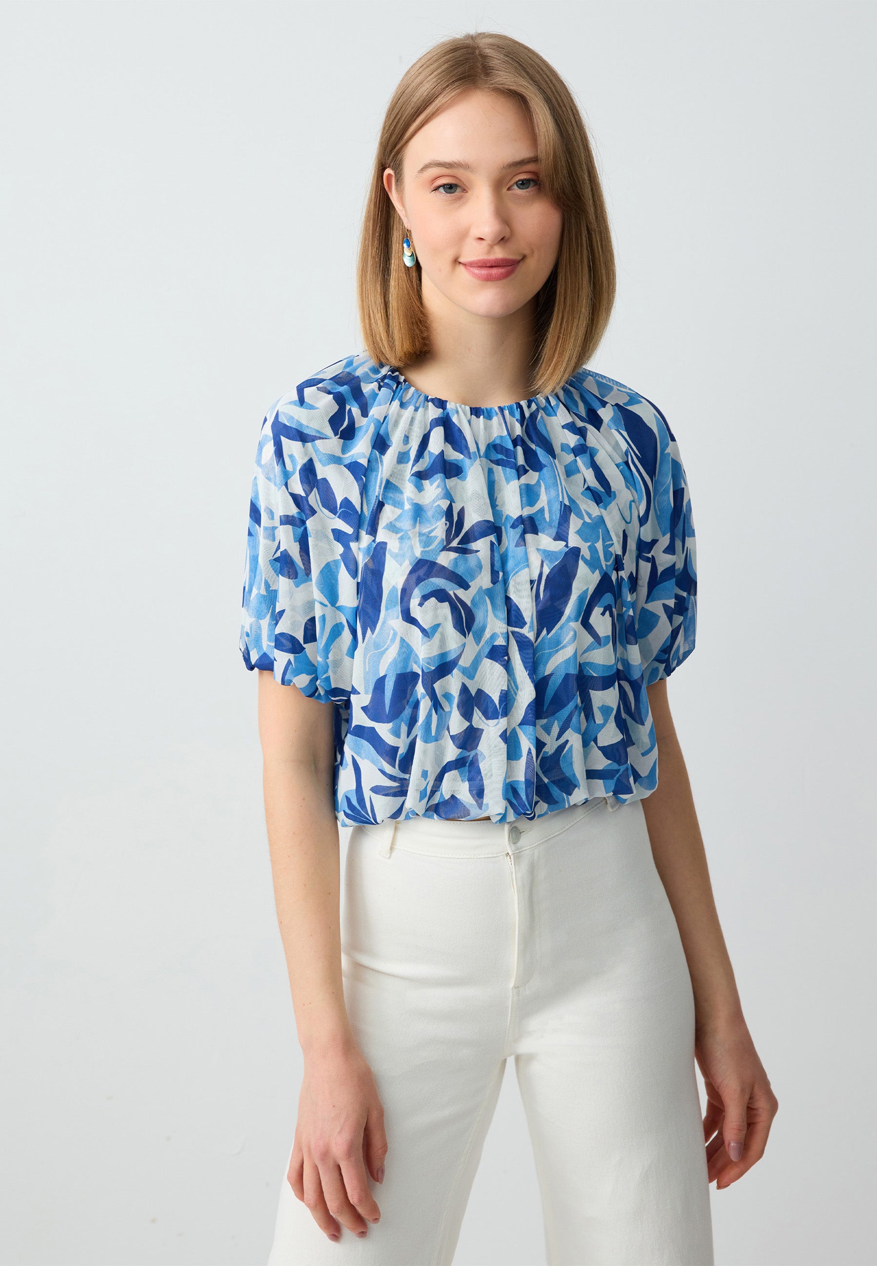 Round Neck Watermelon Sleeve Patterned Mesh Knitted Blouse