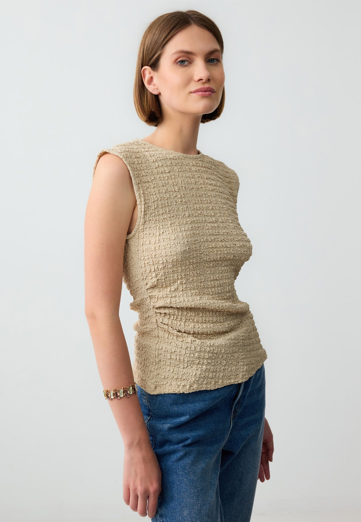 Round Neck Sleeveless Patterned Knitted Blouse