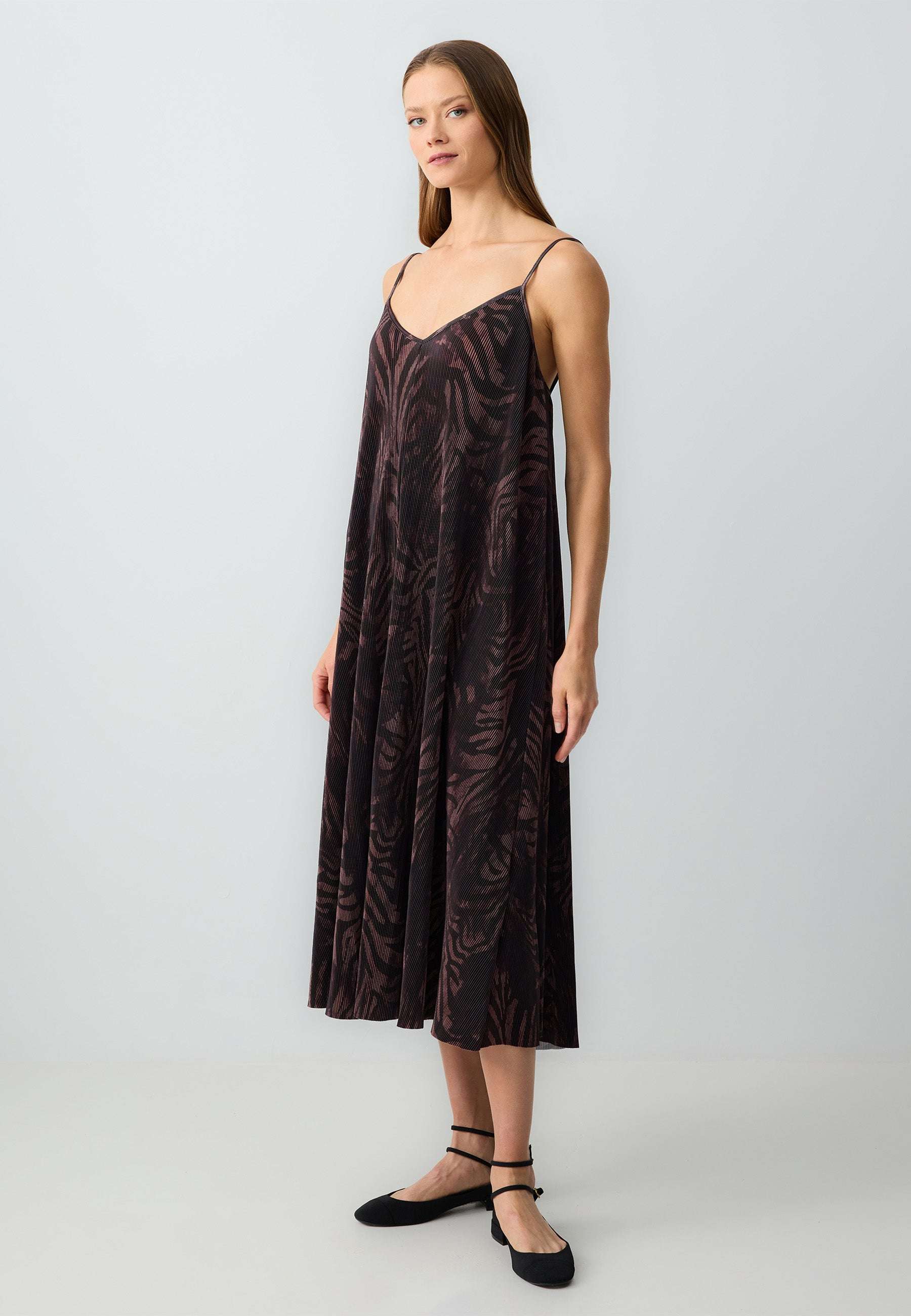 Loose fit V-neck Brown Dress