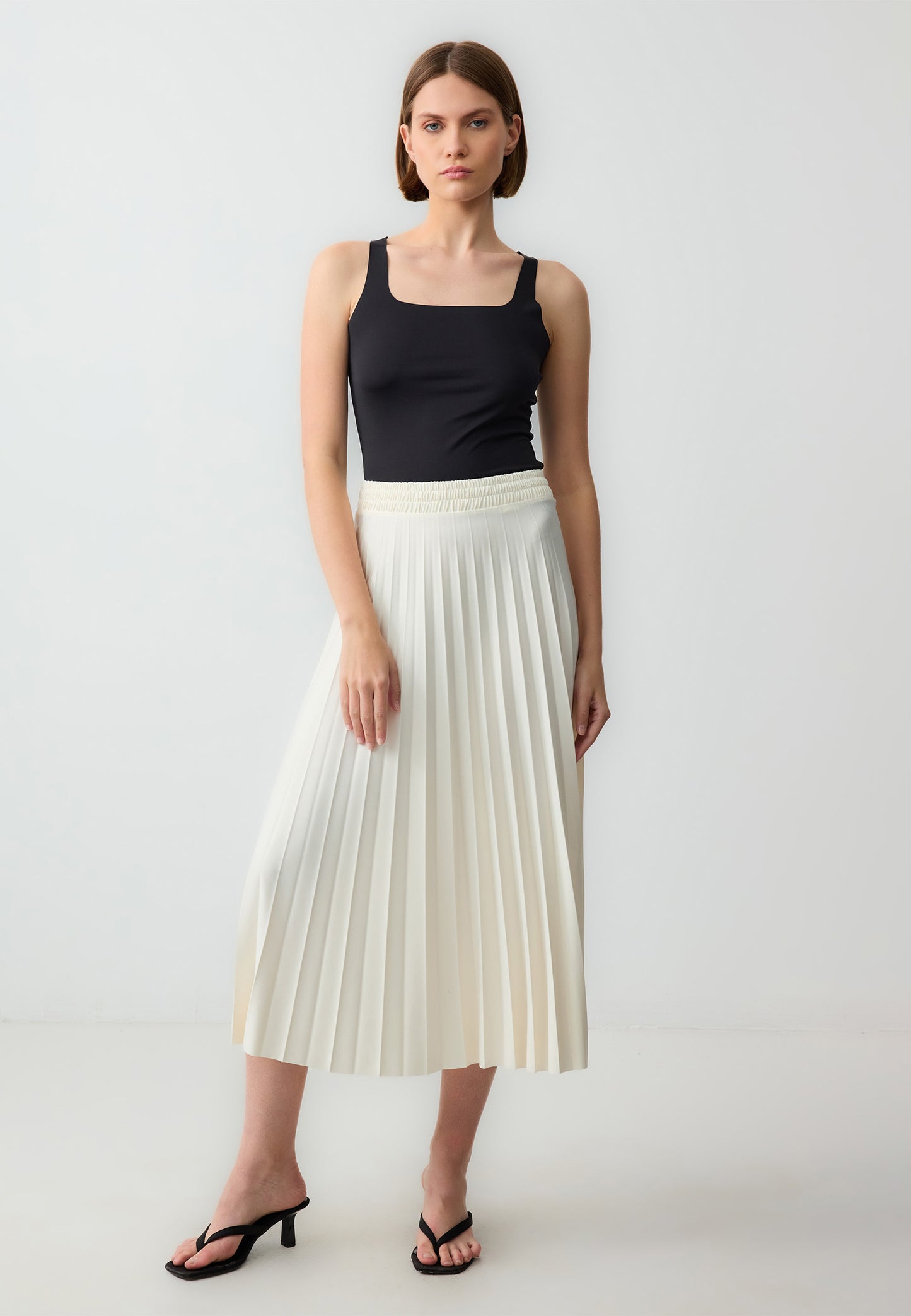 Regular Waist Elastic Pleated Knitted Midi Skirt