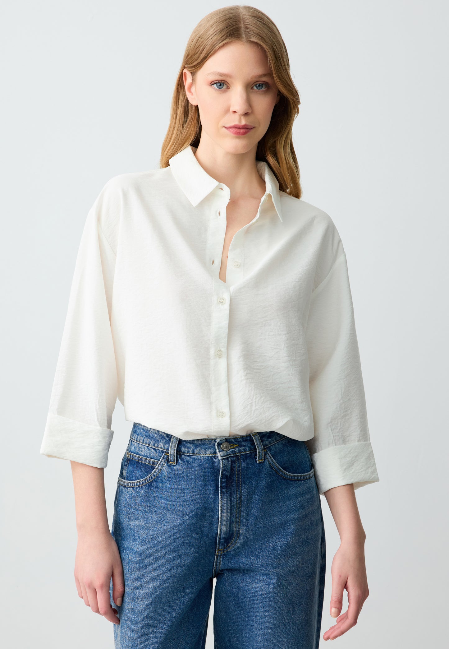Loose fit Shirt Collar 3/4 length Ecru Woven Shirt