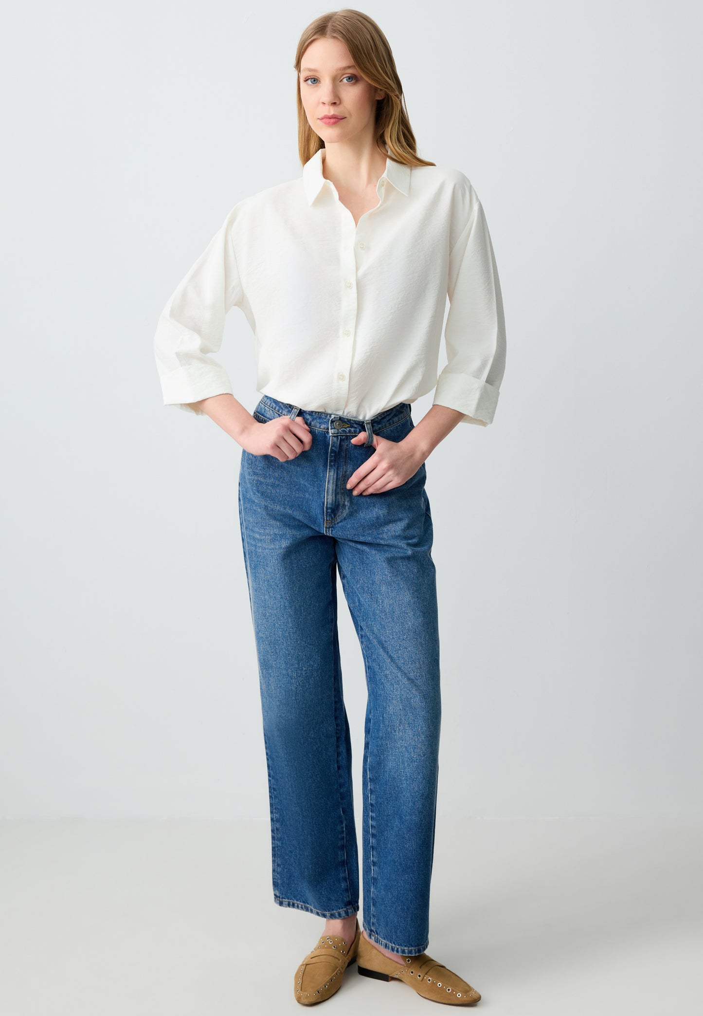 Loose fit Shirt Collar 3/4 length Ecru Woven Shirt