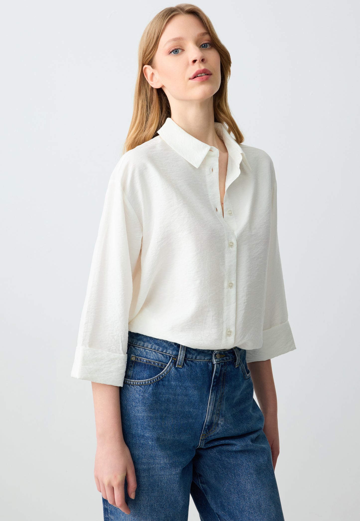 Loose fit Shirt Collar 3/4 length Ecru Woven Shirt