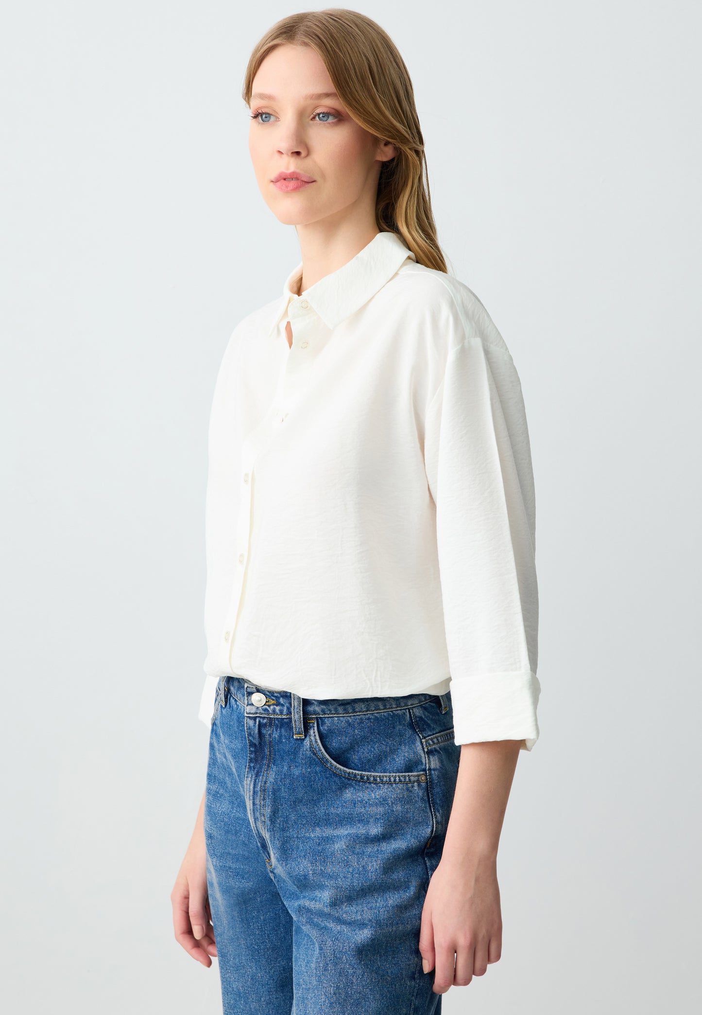Loose fit Shirt Collar 3/4 length Ecru Woven Shirt