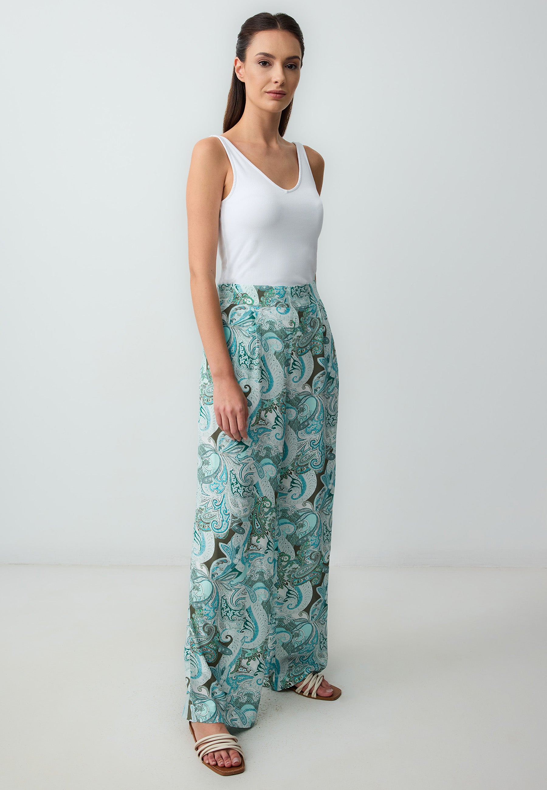 Regular Waist Wide Leg Patterned Woven Trousers