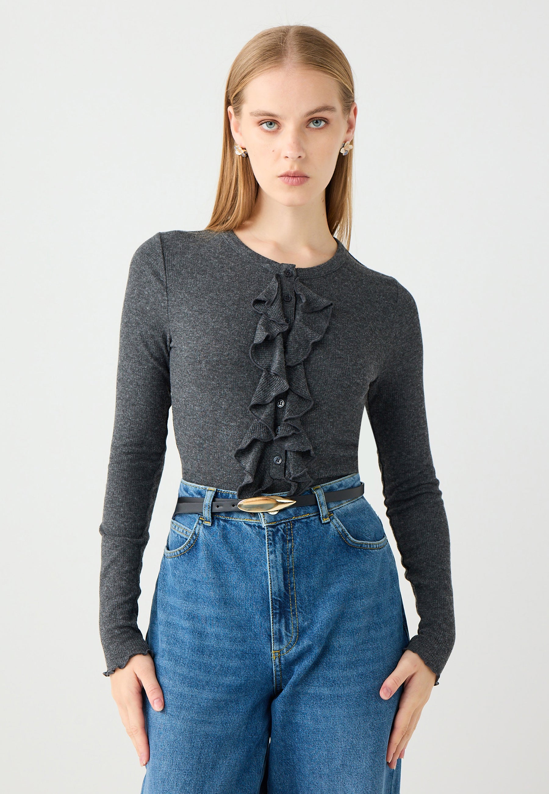 Skinny Fit Round Neck Long Sleeve Ruffled Blouse