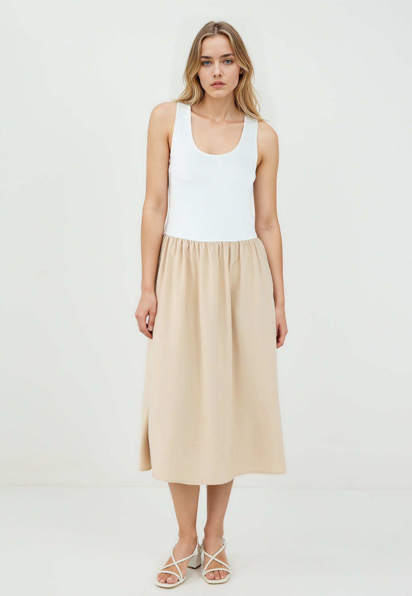 Regular Fit Scoop Neck Beige Knitted Dress