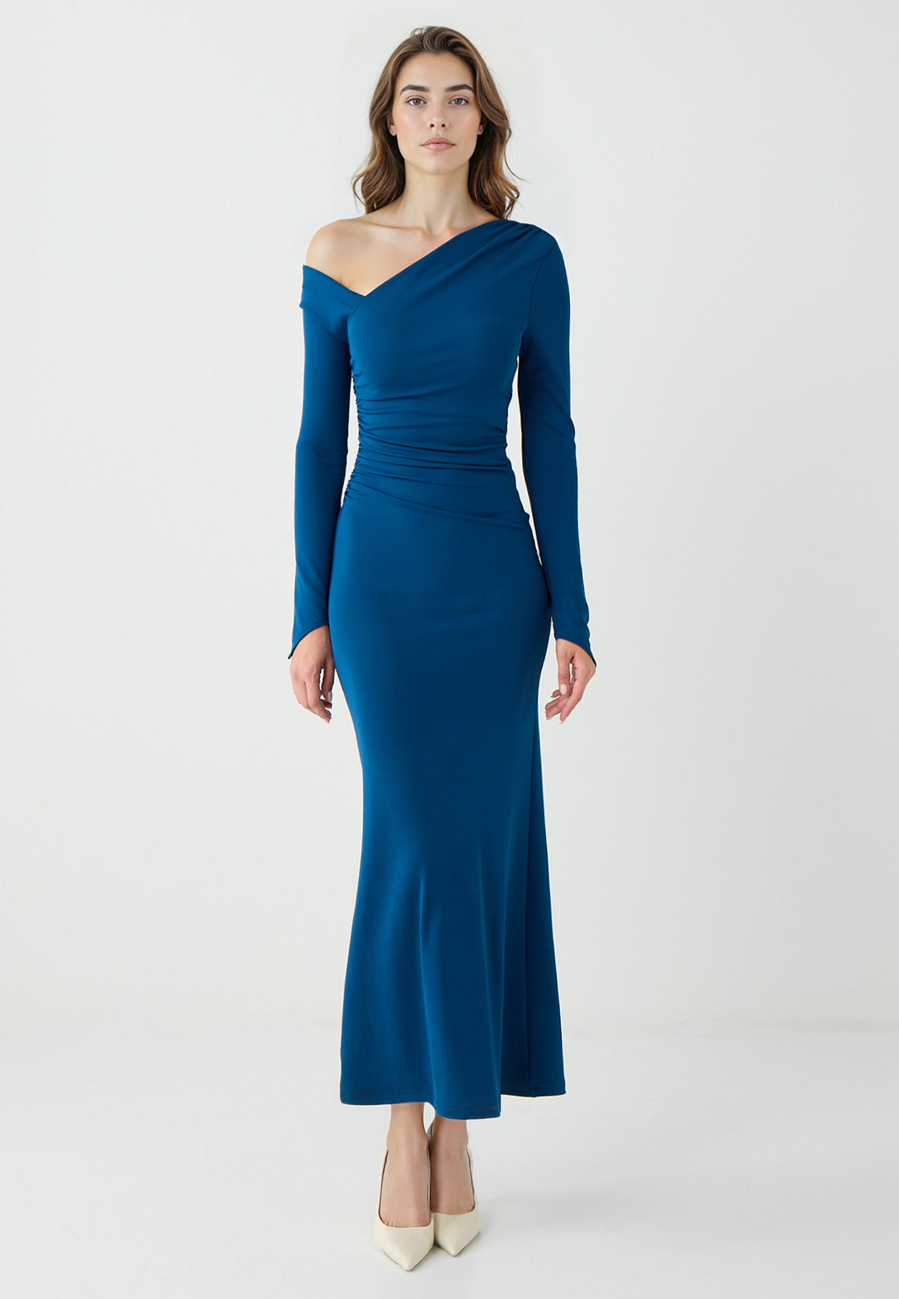 Slim Fit Asymmetric Neckline Knitted Midi Dress