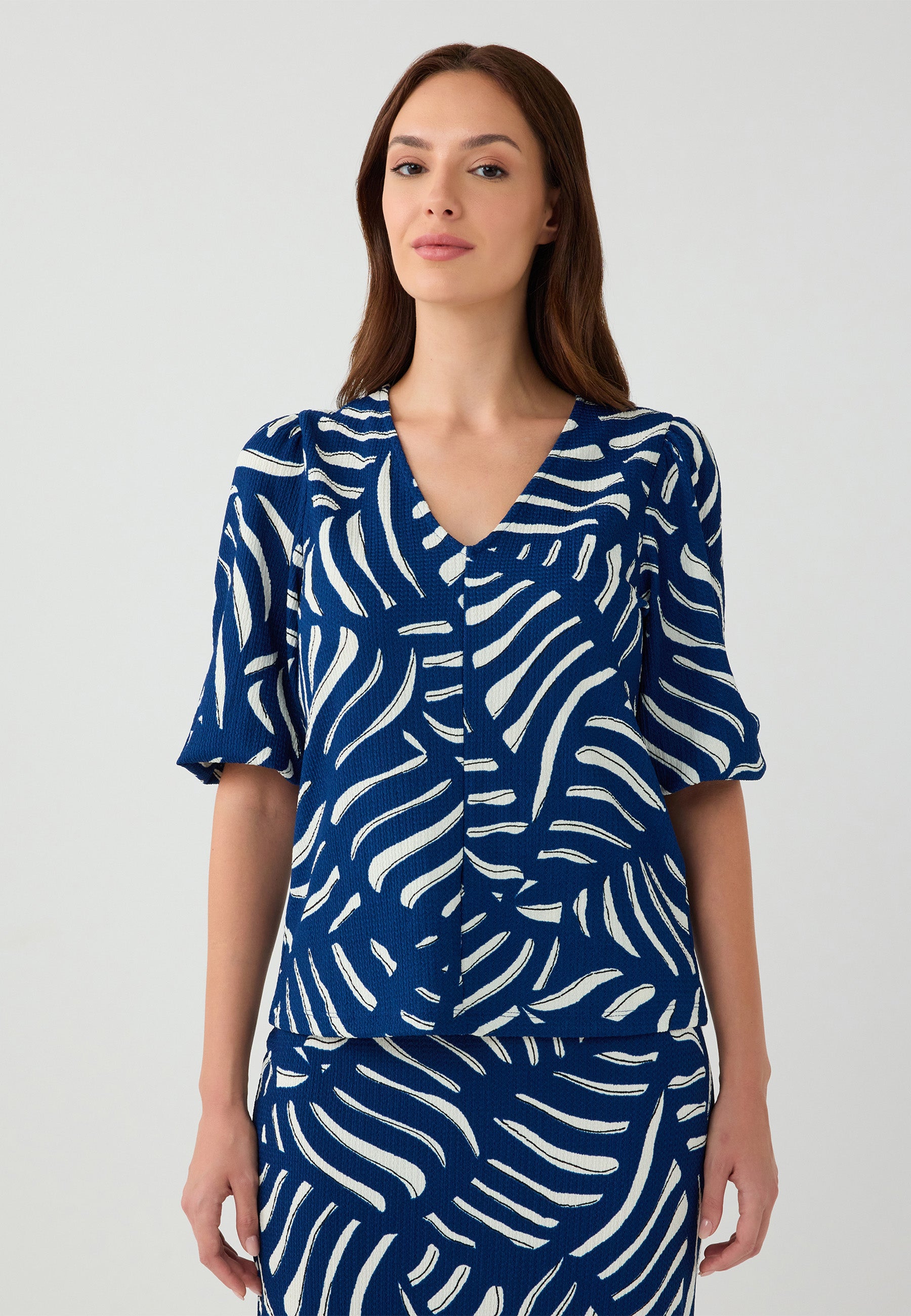 V-Neck Elbow Sleeve Patterned Woven Shirt