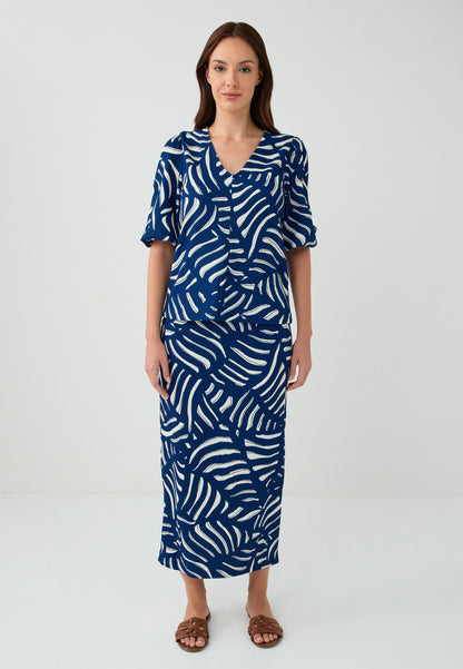 V-Neck Elbow Sleeve Patterned Woven Shirt