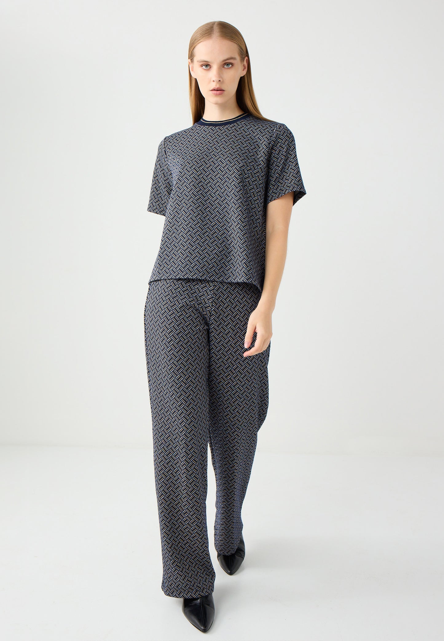 Regular Leg Regular Waist Patterned Knit Pants