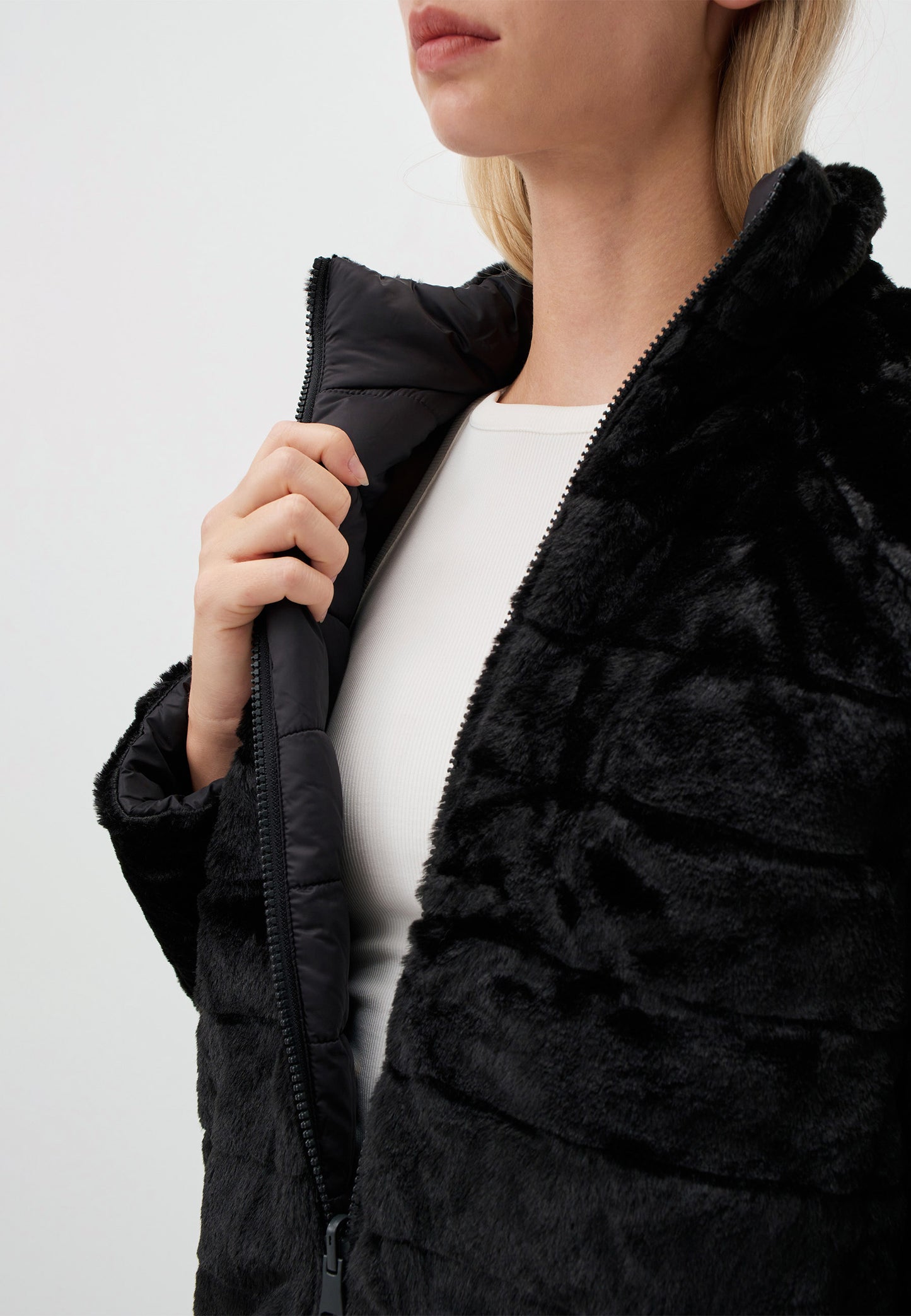 Regular Fit Black Tafetta Puffer Coat
