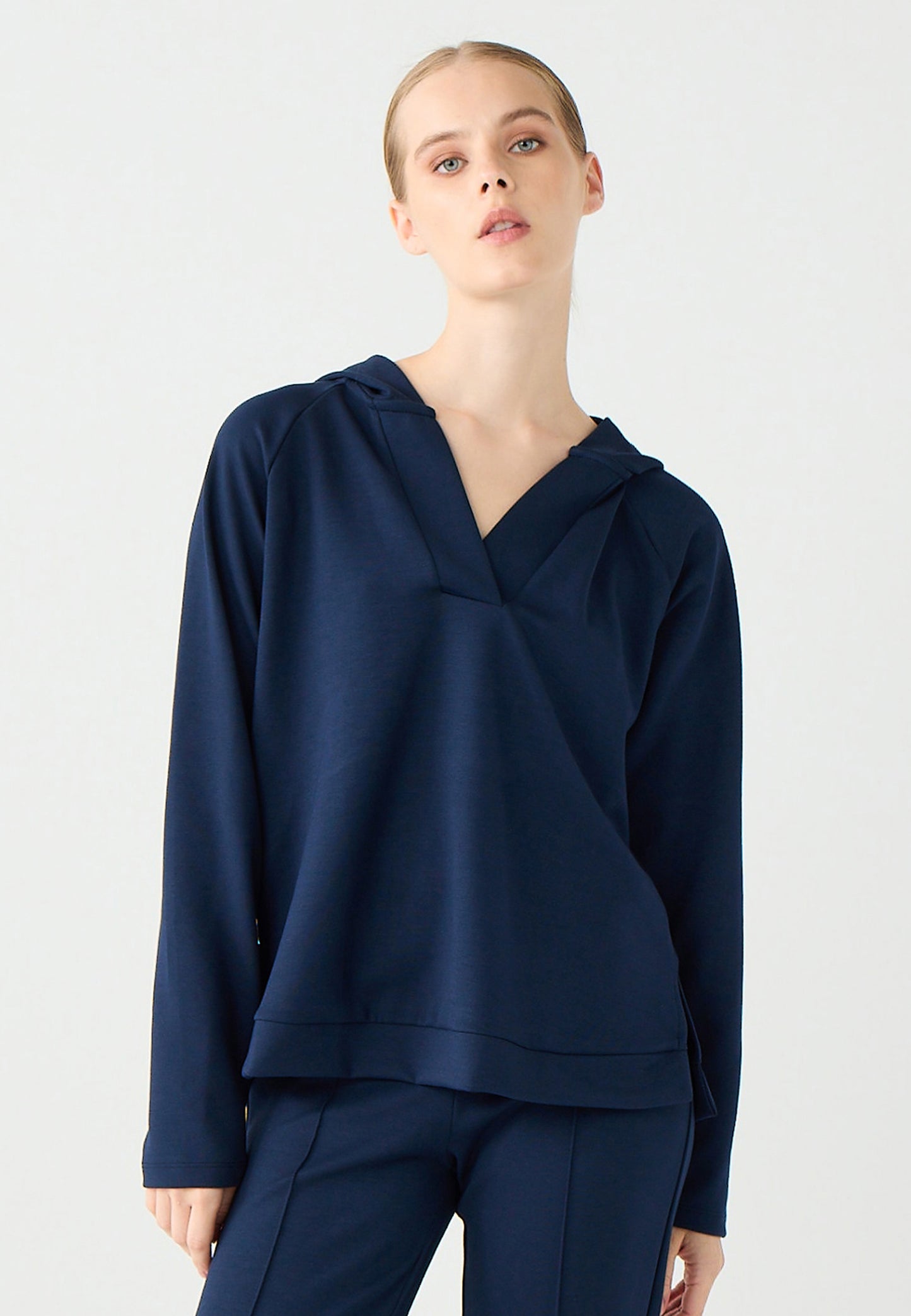 Long Sleeve Hooded Knit Sweatshirt