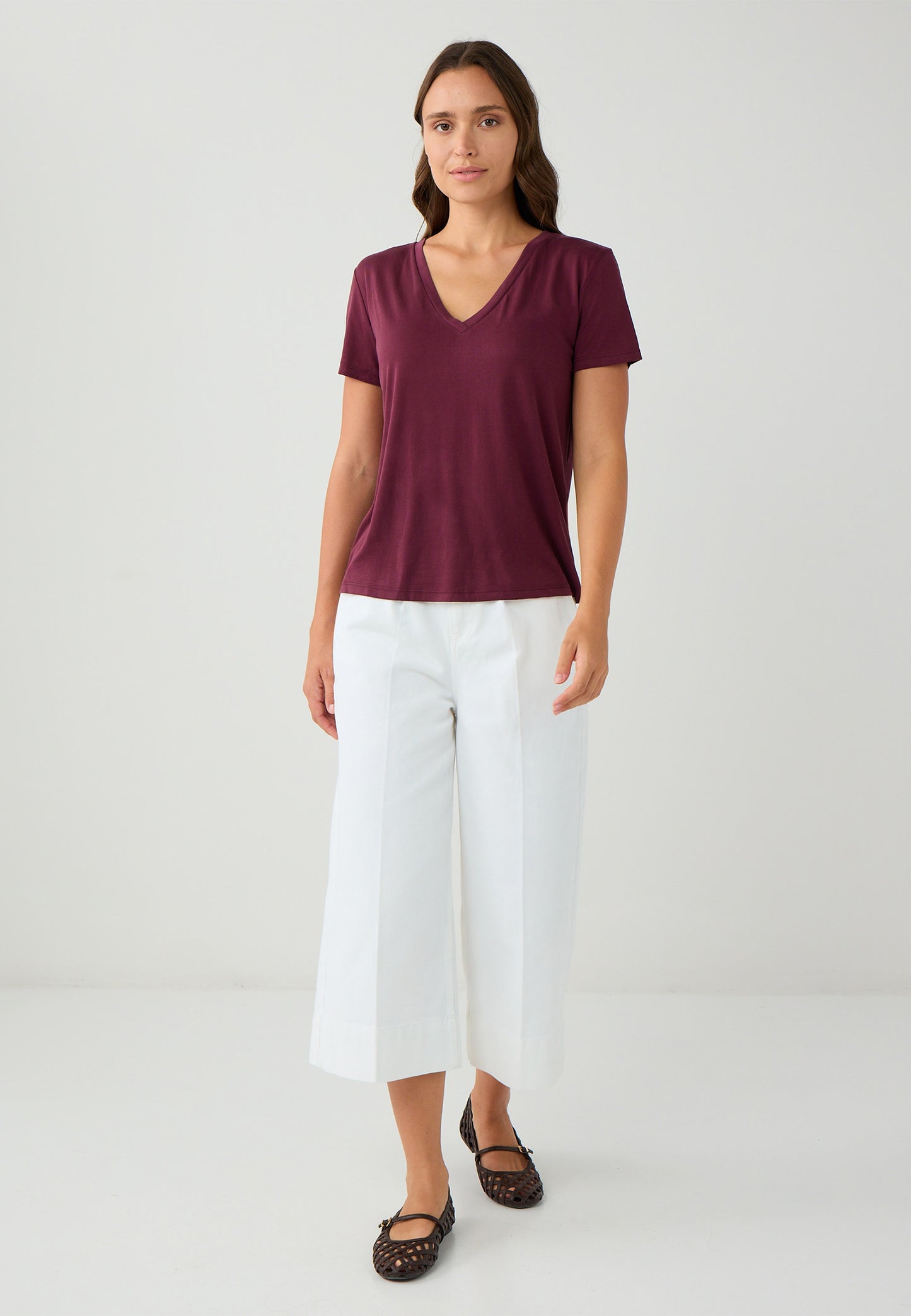Regular Fit V-neck Knitted Burgundy T-shirt