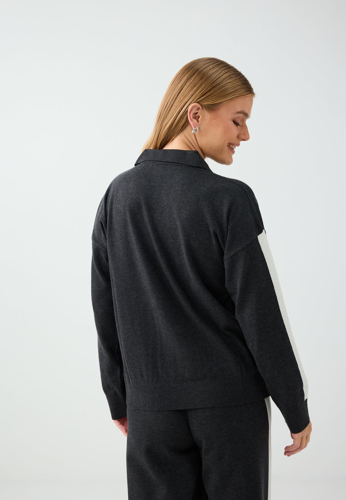 Pullover - Grey