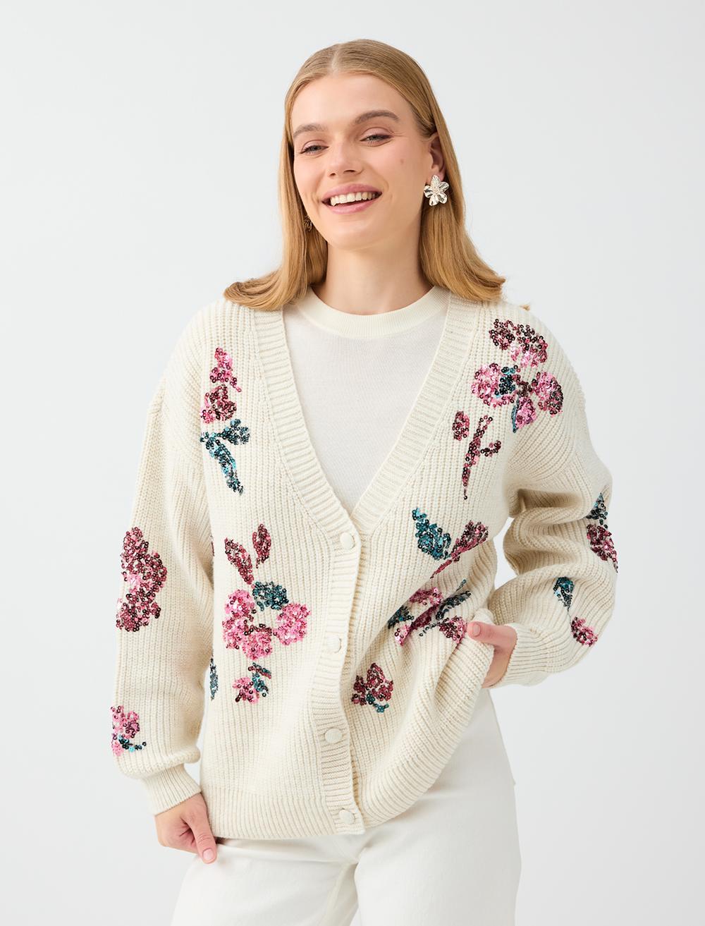 Loose Fit V-neck Cardigan - White 8197 - 6WW108197106
