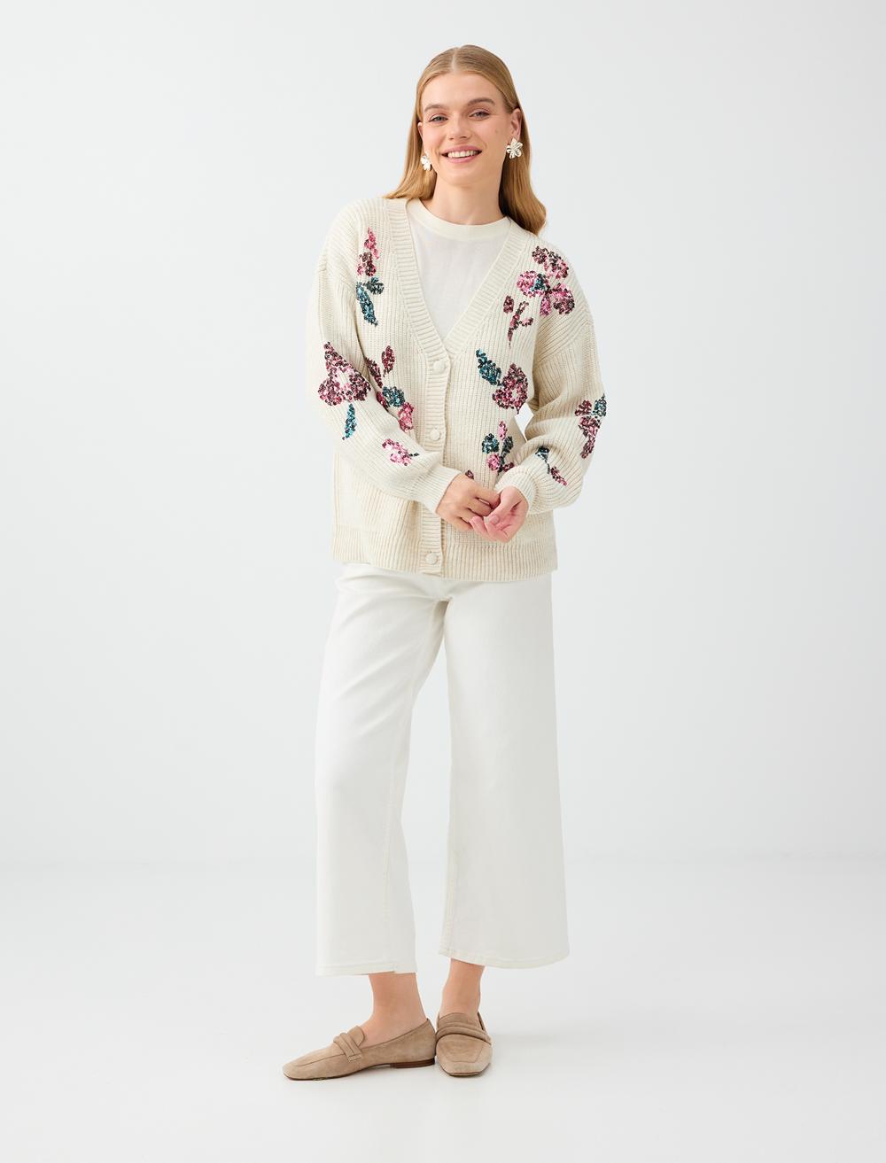 Loose Fit V-neck Cardigan - White