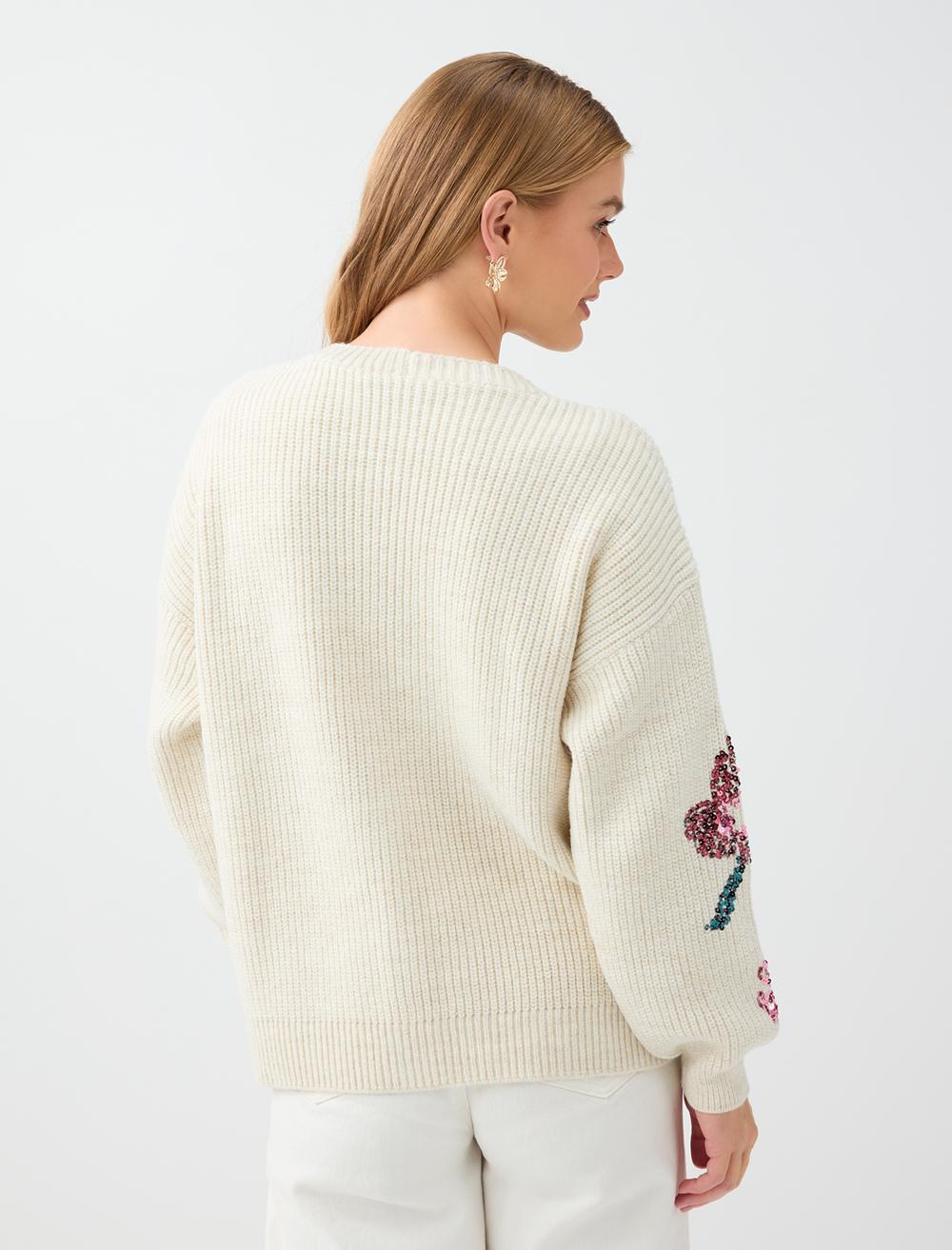 Loose Fit V-neck Cardigan - White